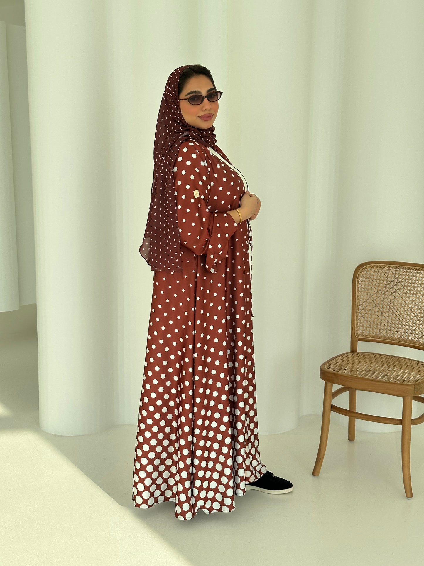 N101 - Polka Dots abaya