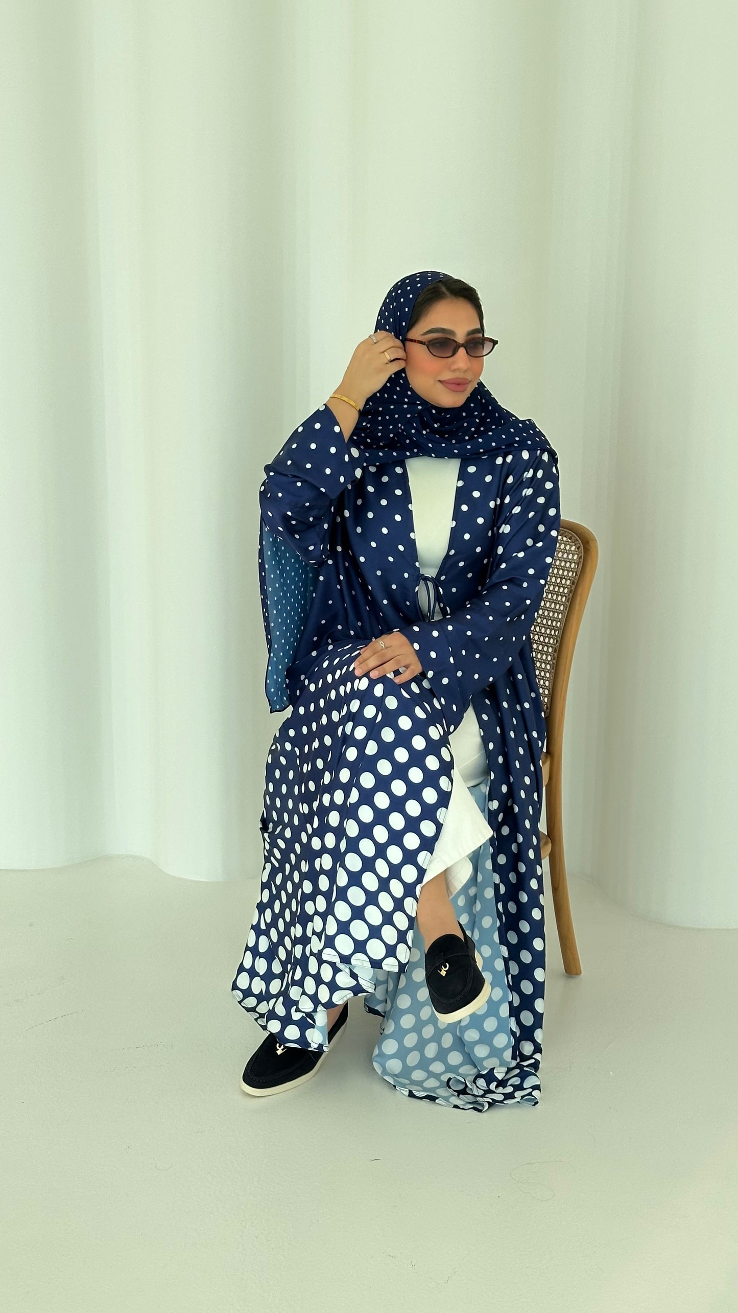 N102 - Polka Dots abaya