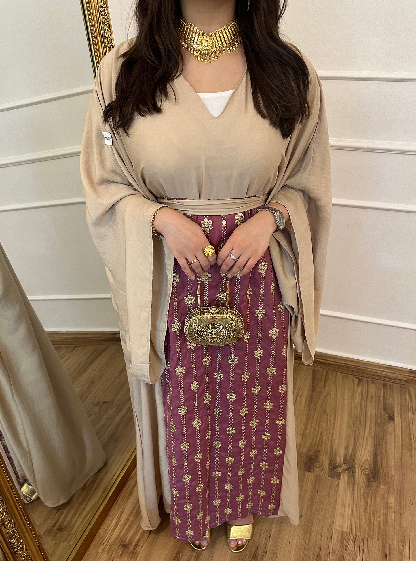 N034 - Belted jalabiya