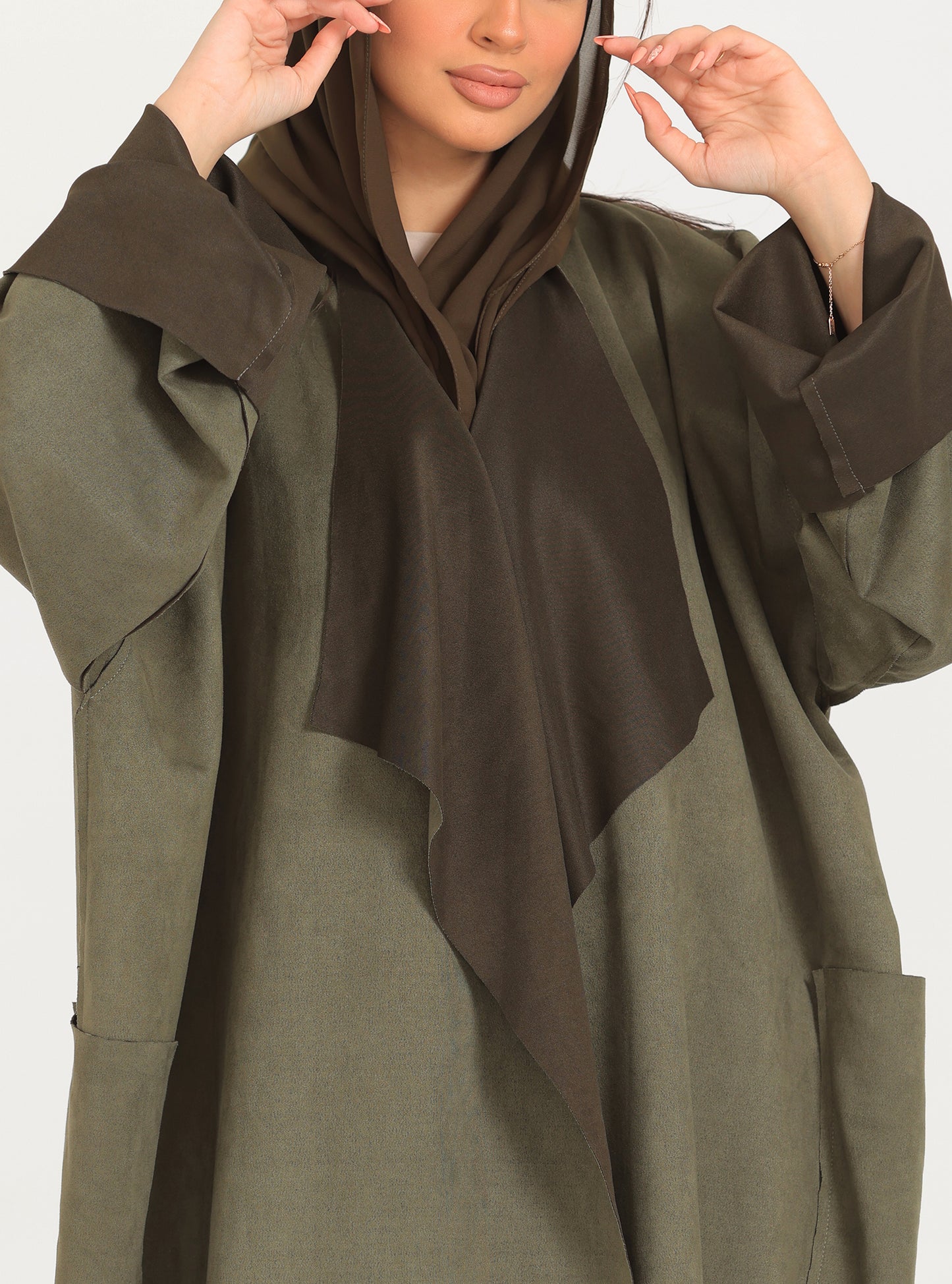 N004 - Chamois two-toned green trench coat Abaya