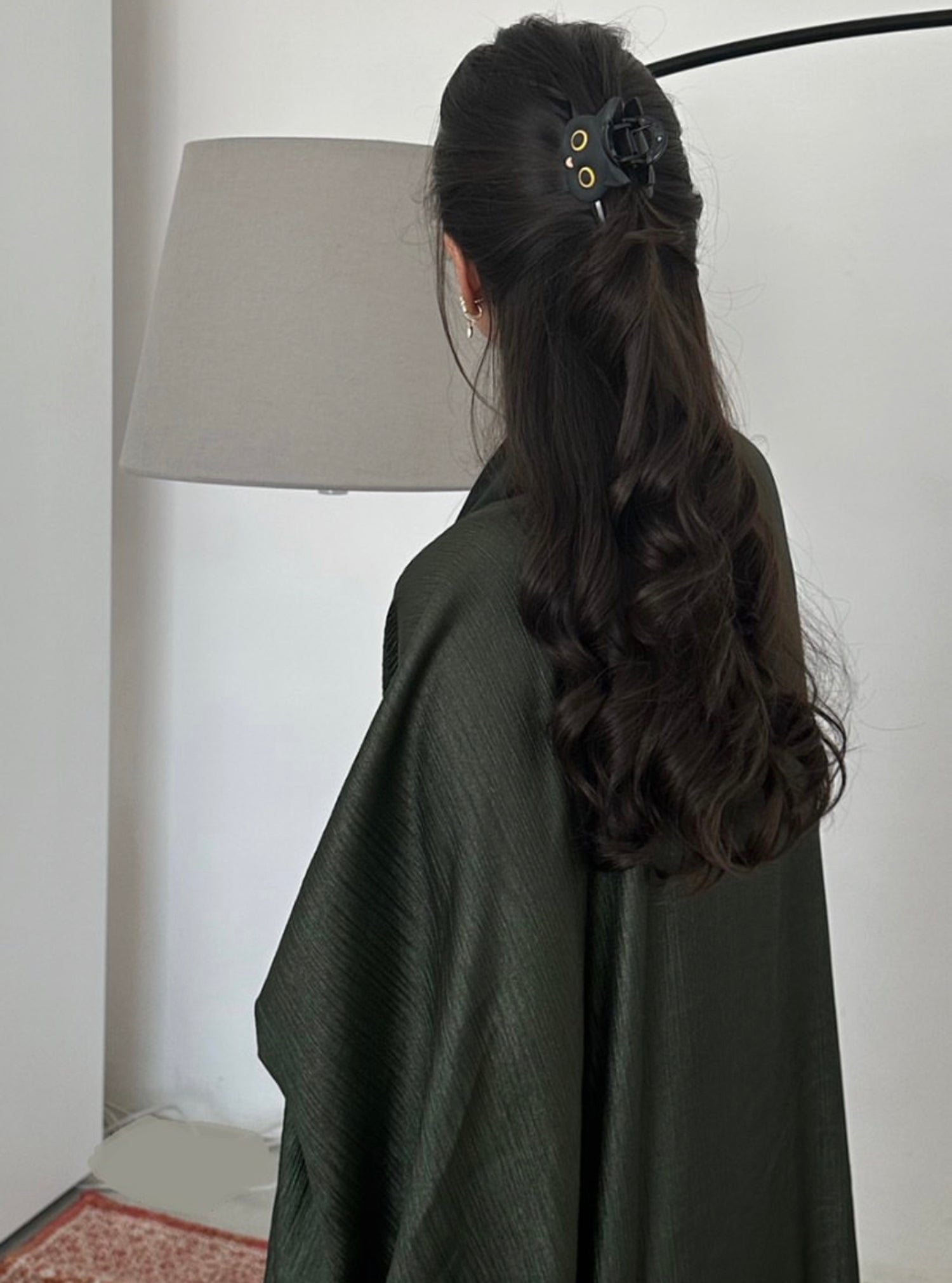 N023 - jungle green shiny abaya