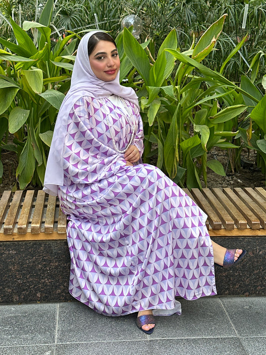 N132 - Triangles abaya