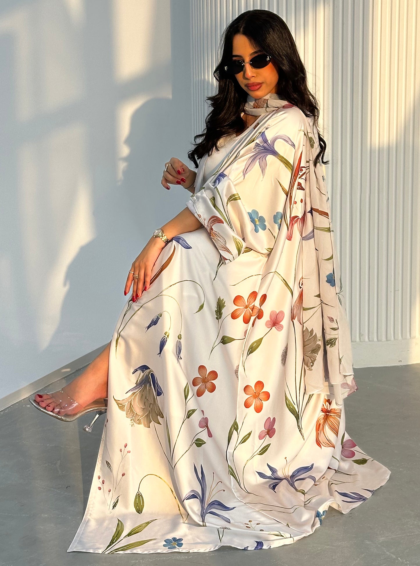 N097 - Floral A cut off white abaya