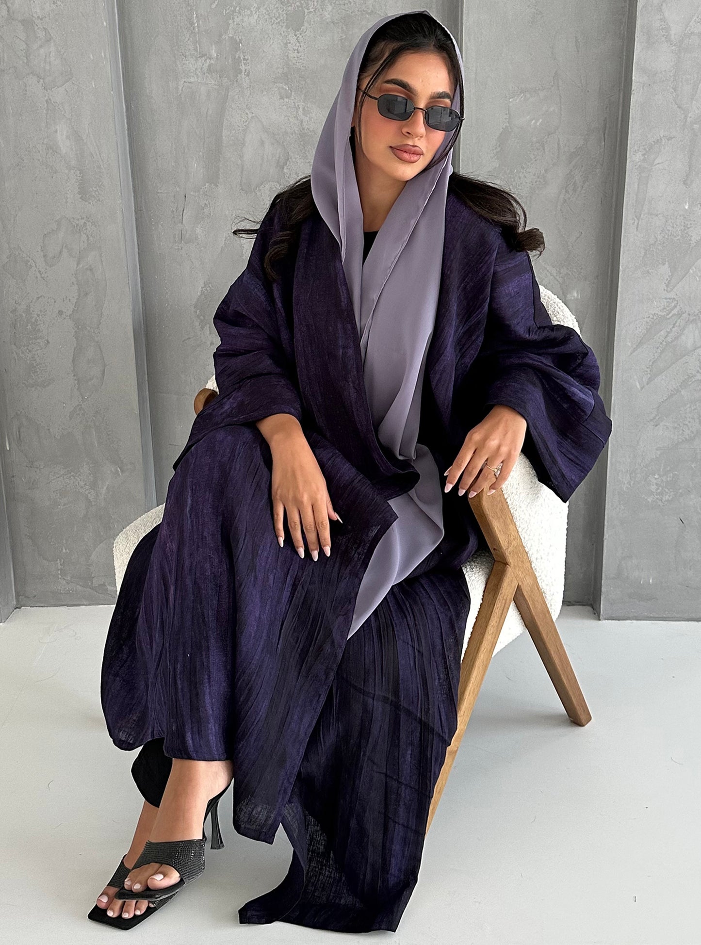 N024 - Purple pleated linen abaya