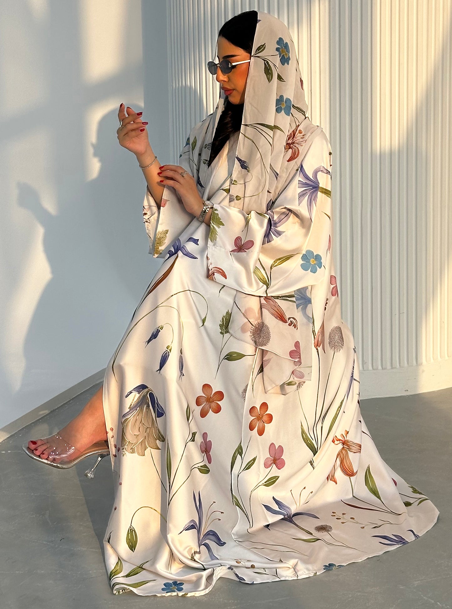 N097 - Floral A cut off white abaya