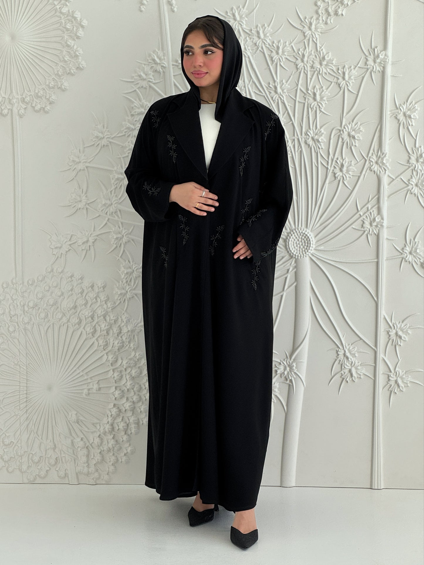 N112 - Black shak abaya