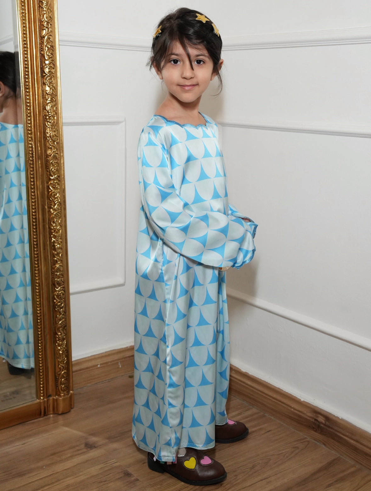 N147 - Girls kaftan