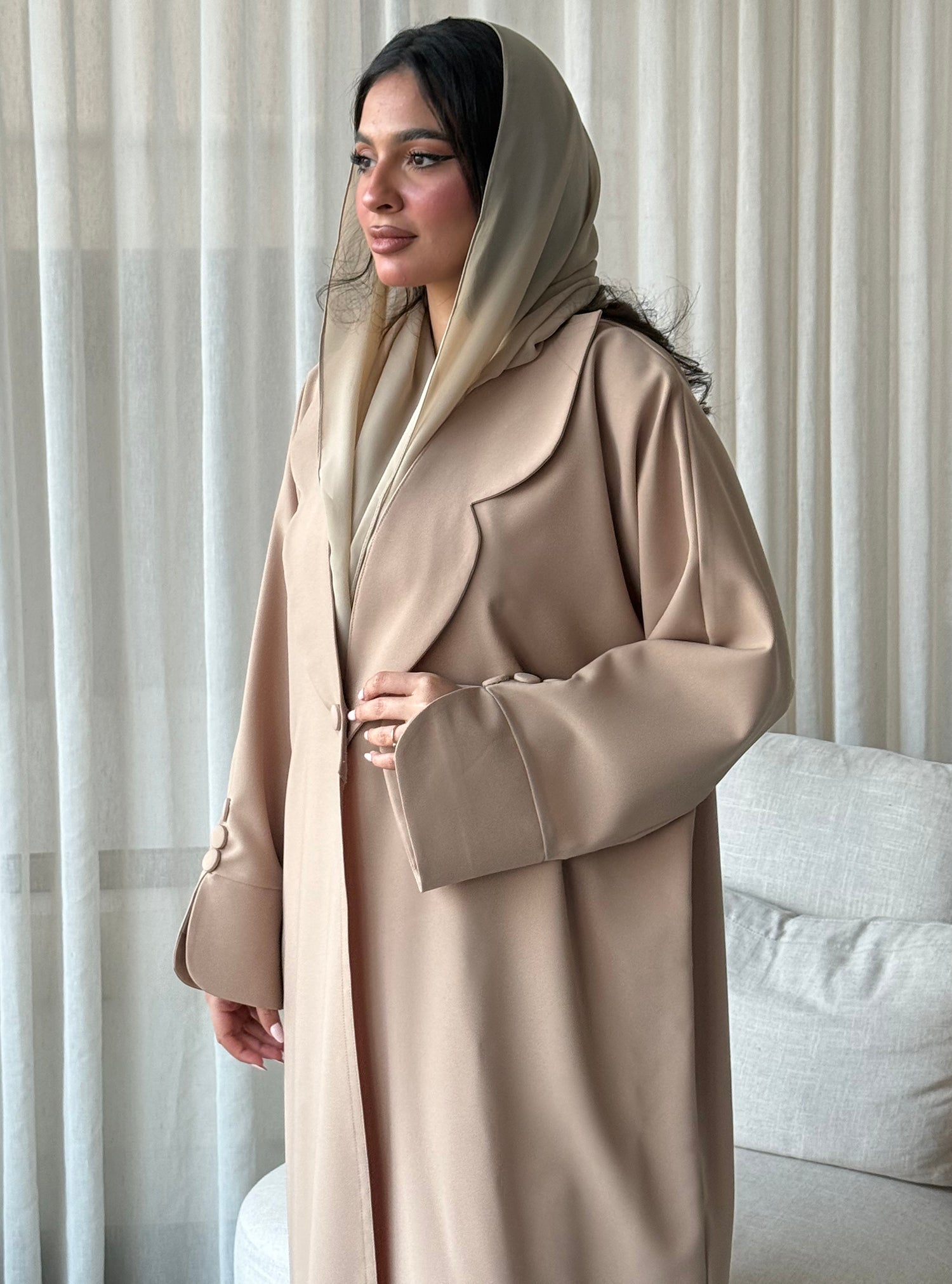 N060 - Formal beige abaya