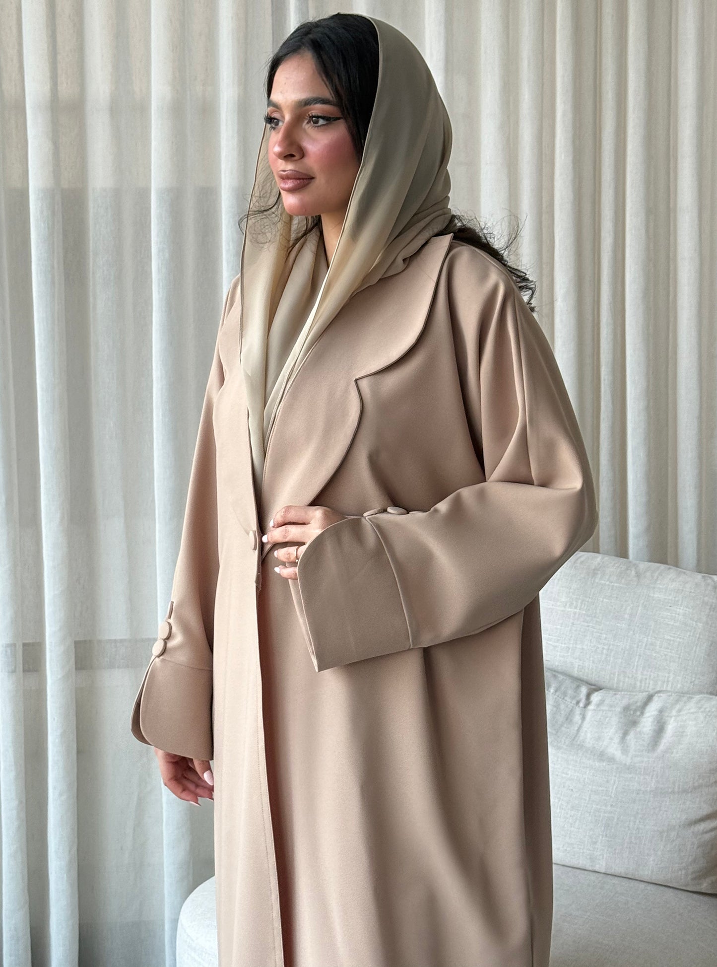 N060 - Formal beige abaya