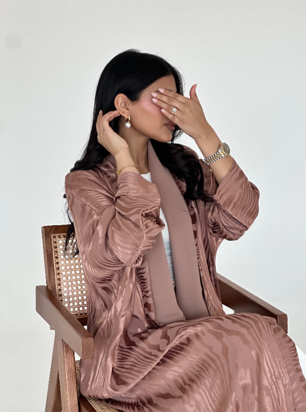 N050 - Peachy silk jacquard