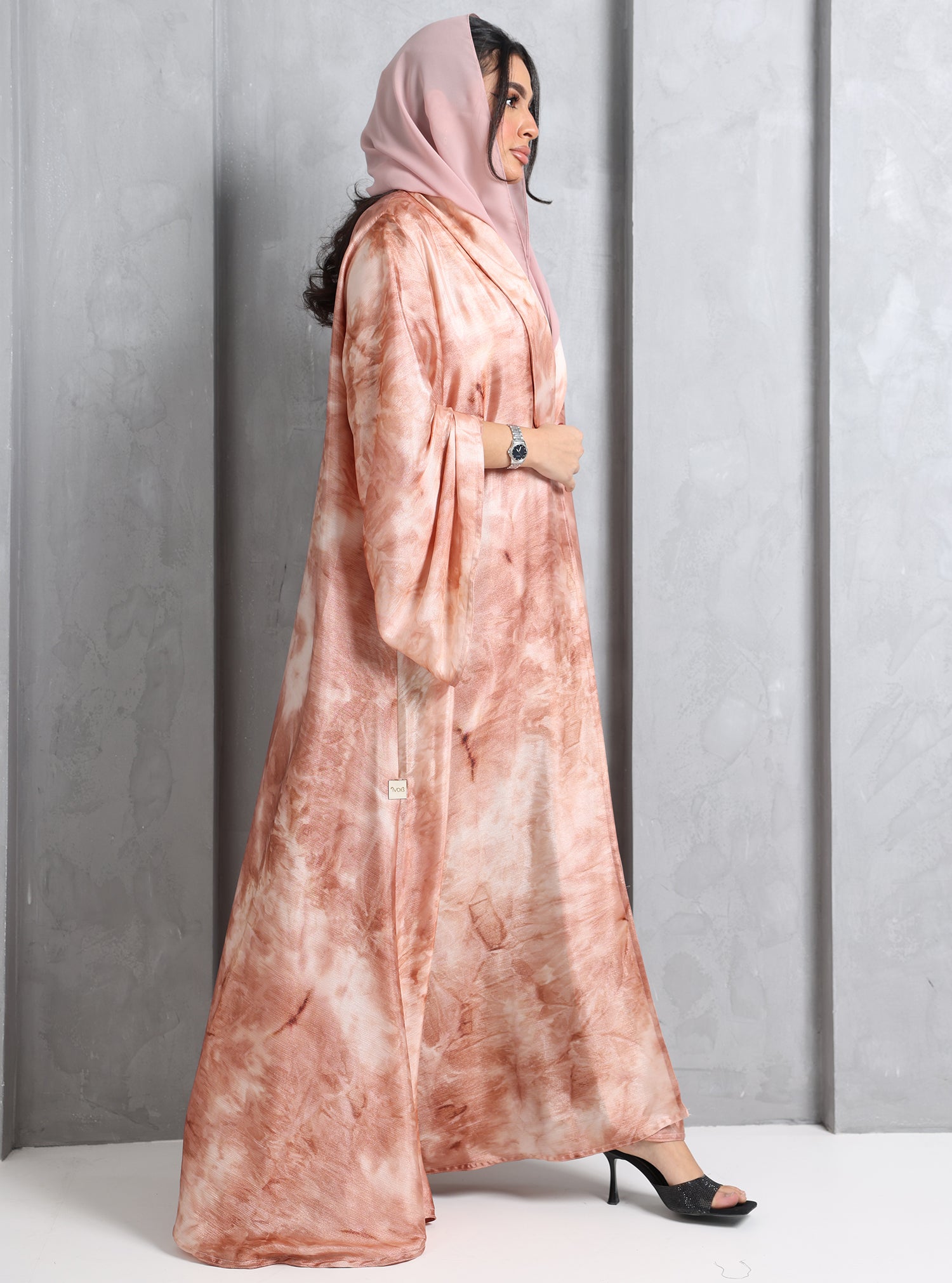 N033 - Tie die silk A cut abaya
