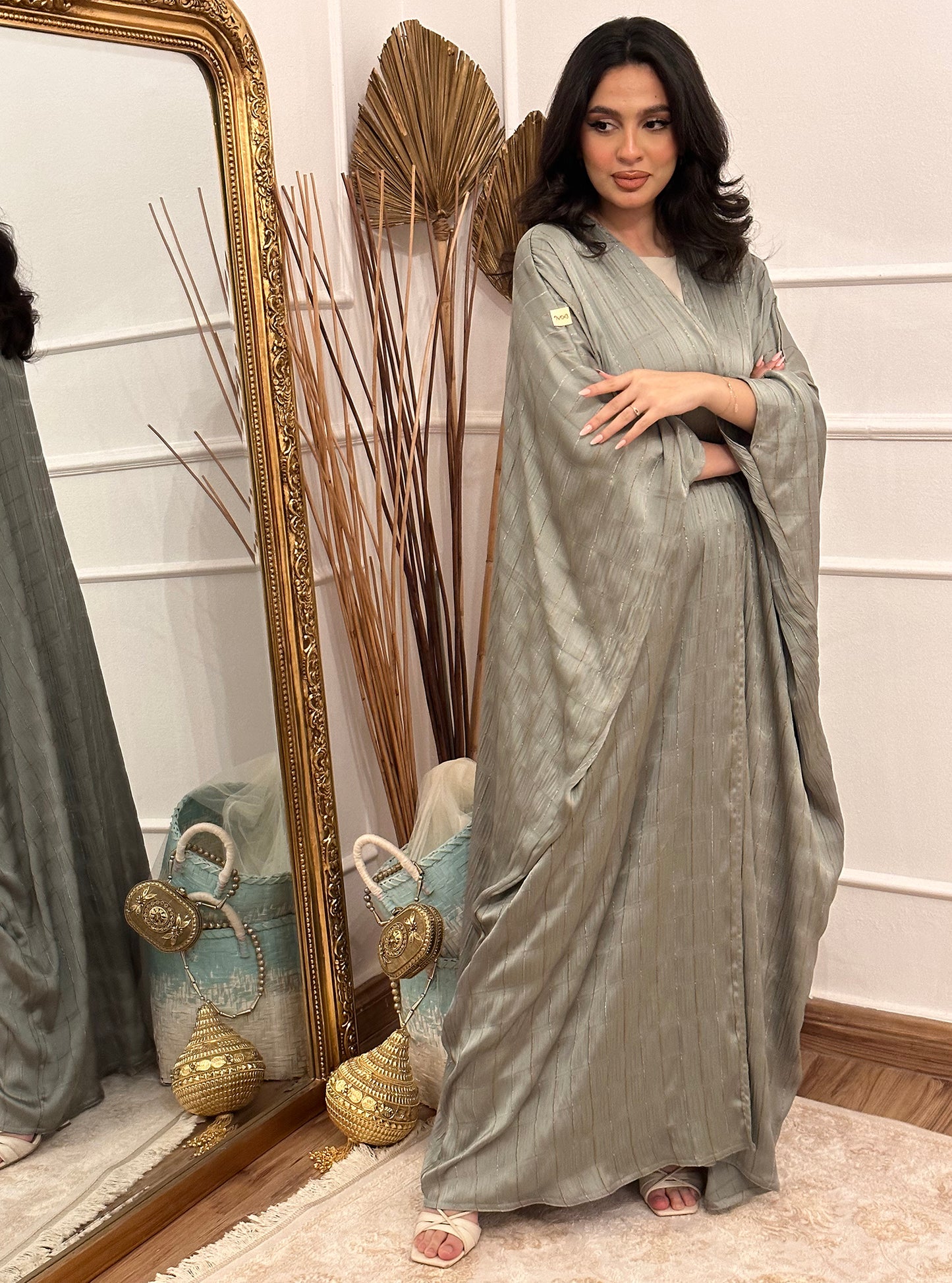 N076 - Glittery green abaya