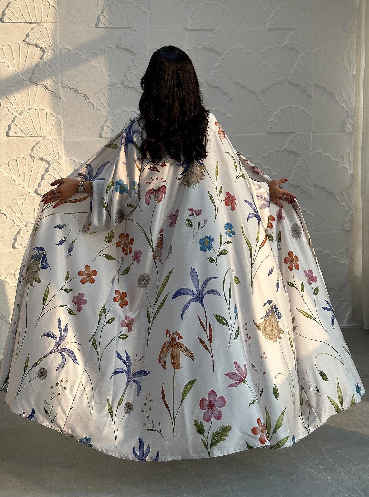 N097 - Floral A cut off white abaya