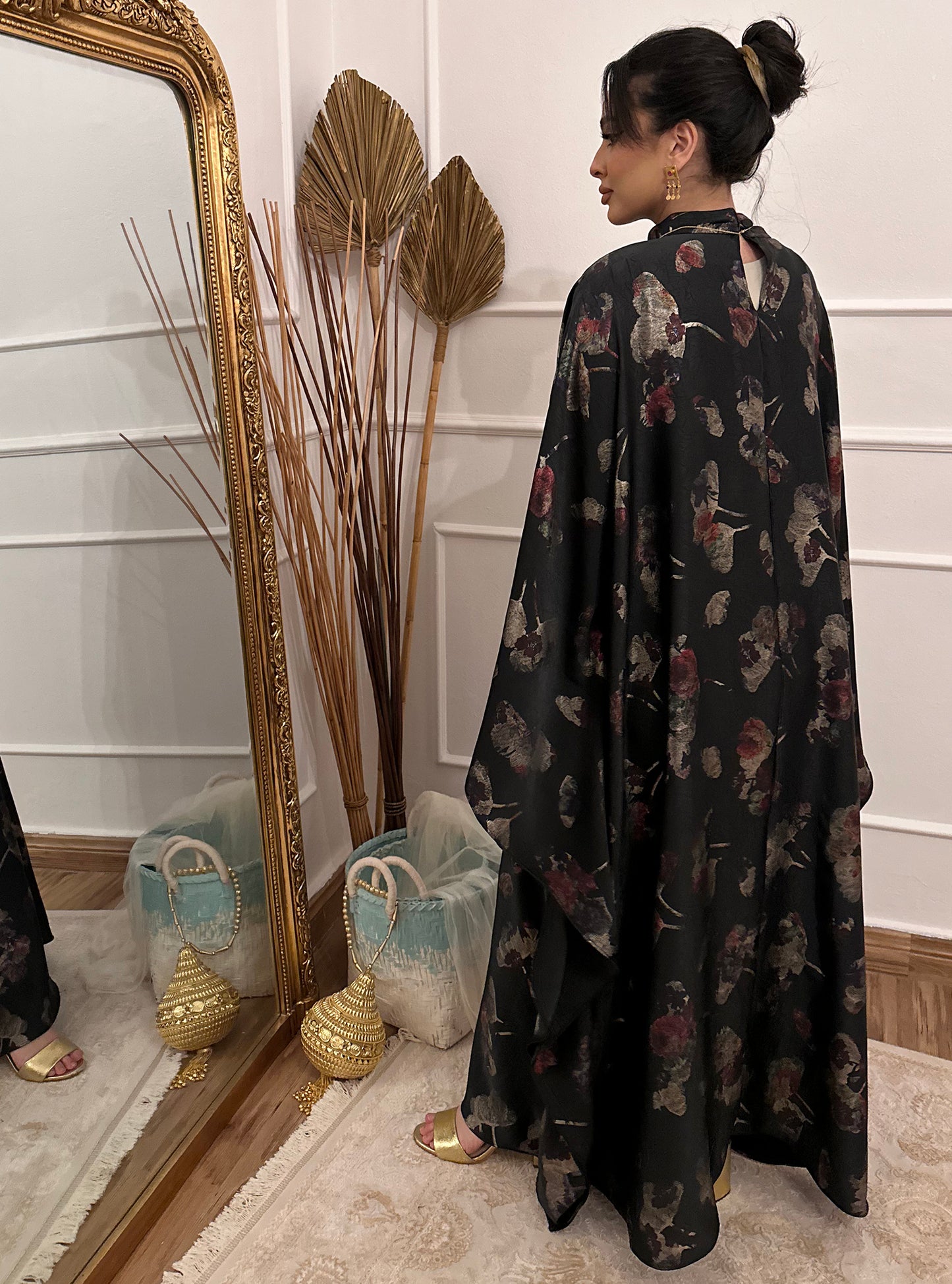 N078 - High neck kaftan