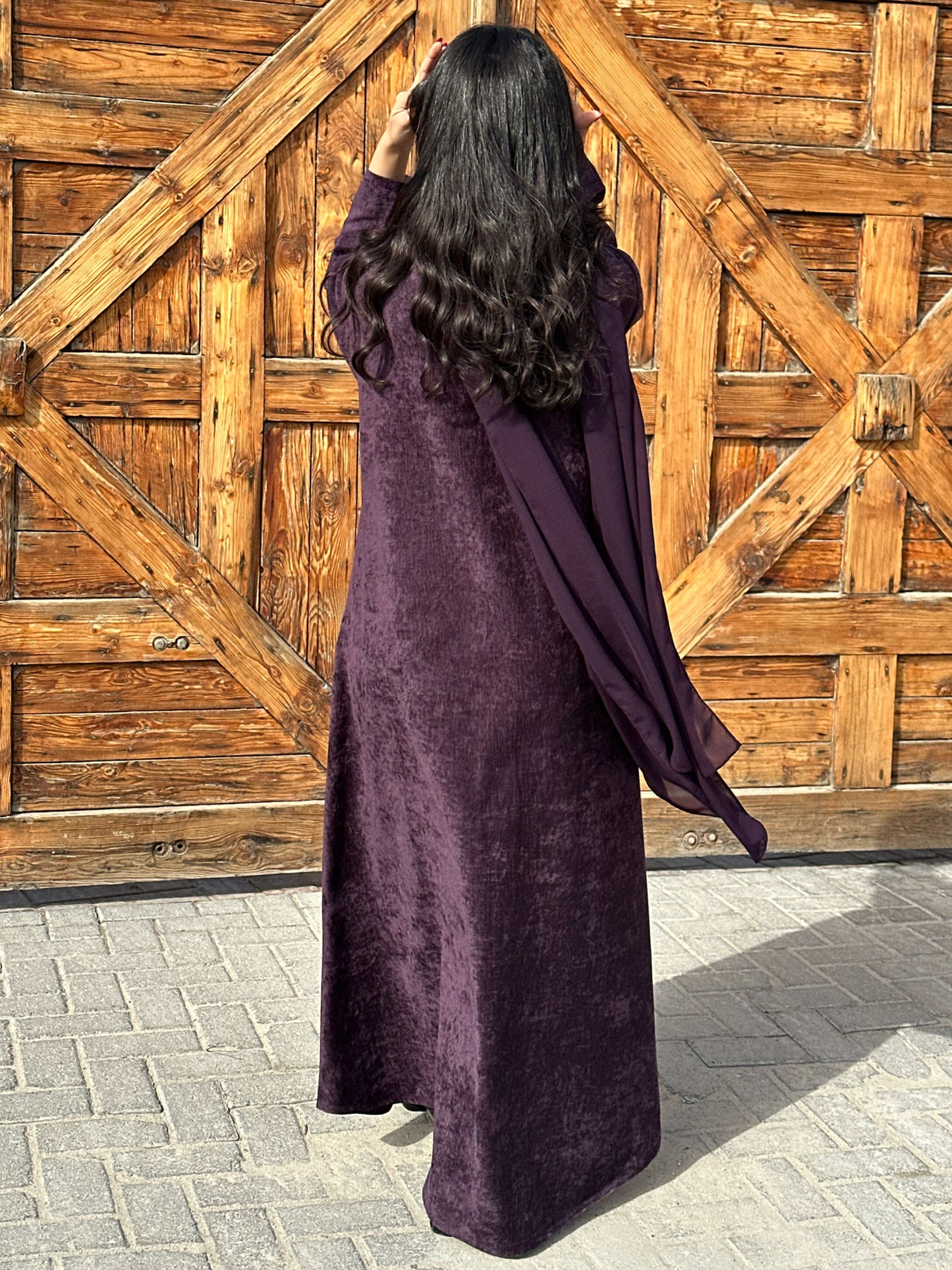 N0125 - Velvet abaya