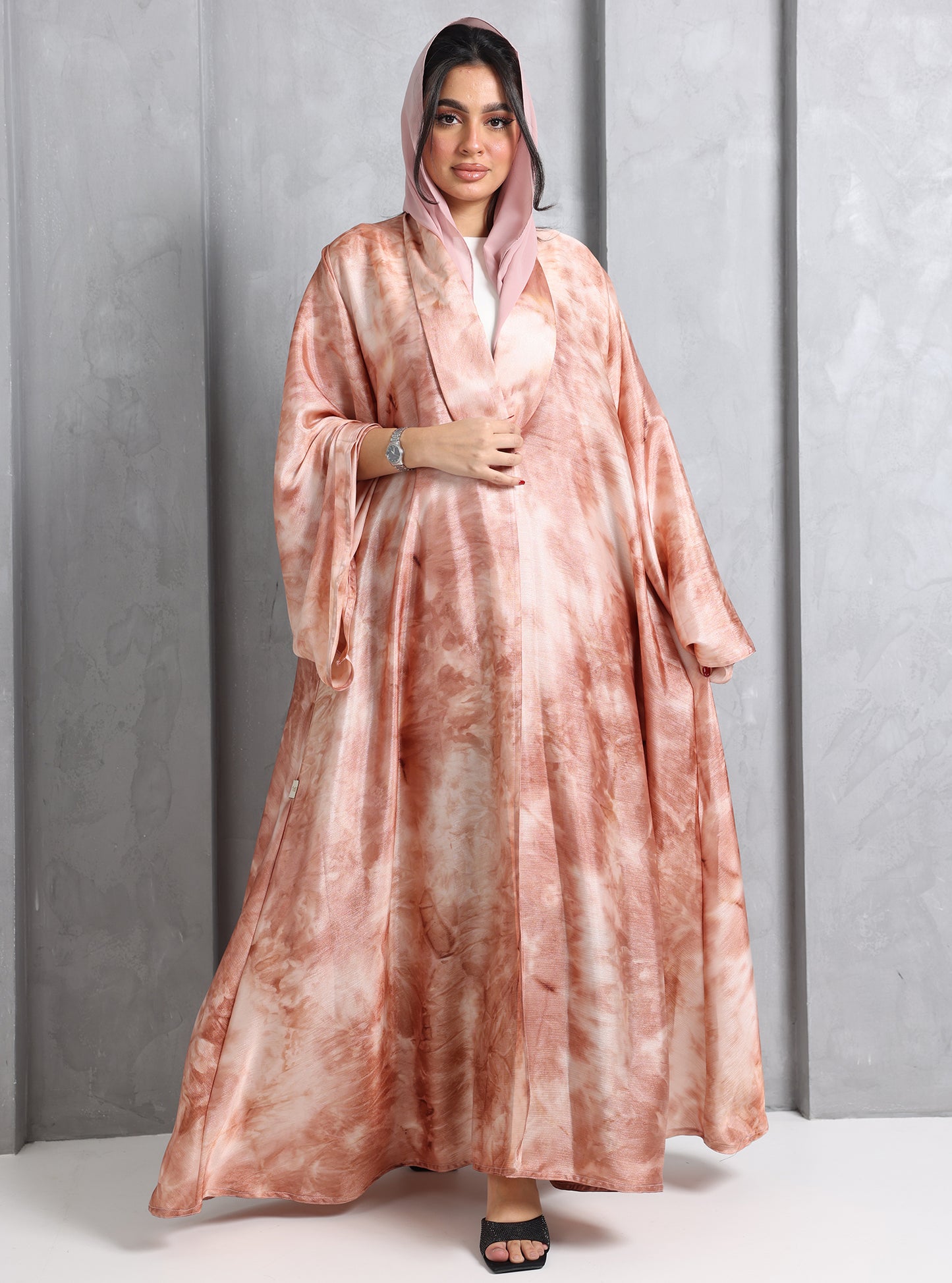 N033 - Tie die silk A cut abaya