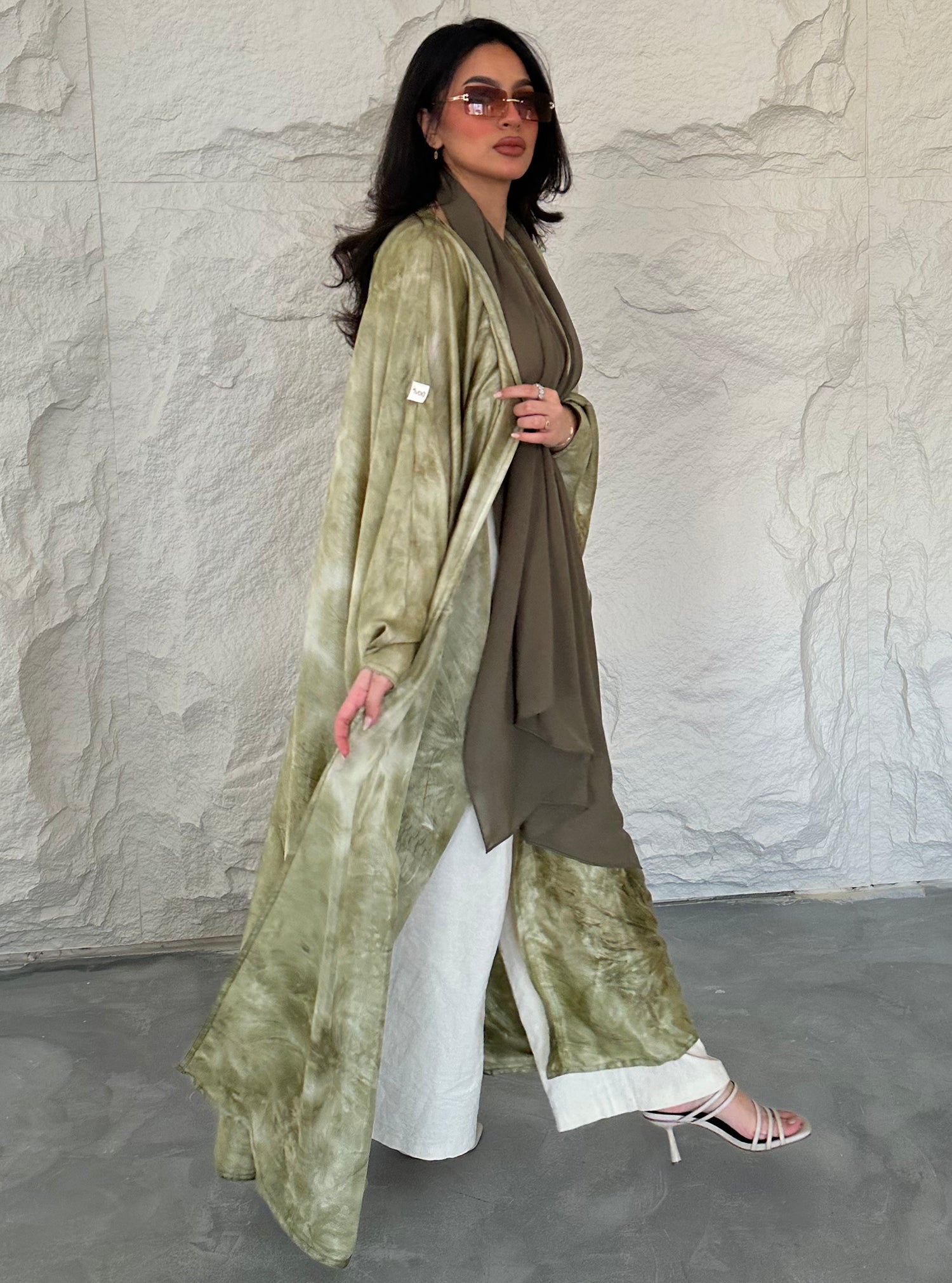 N044 - Green tie die abaya