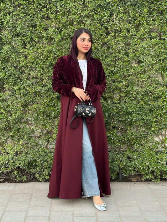 N130 - Velvet abaya