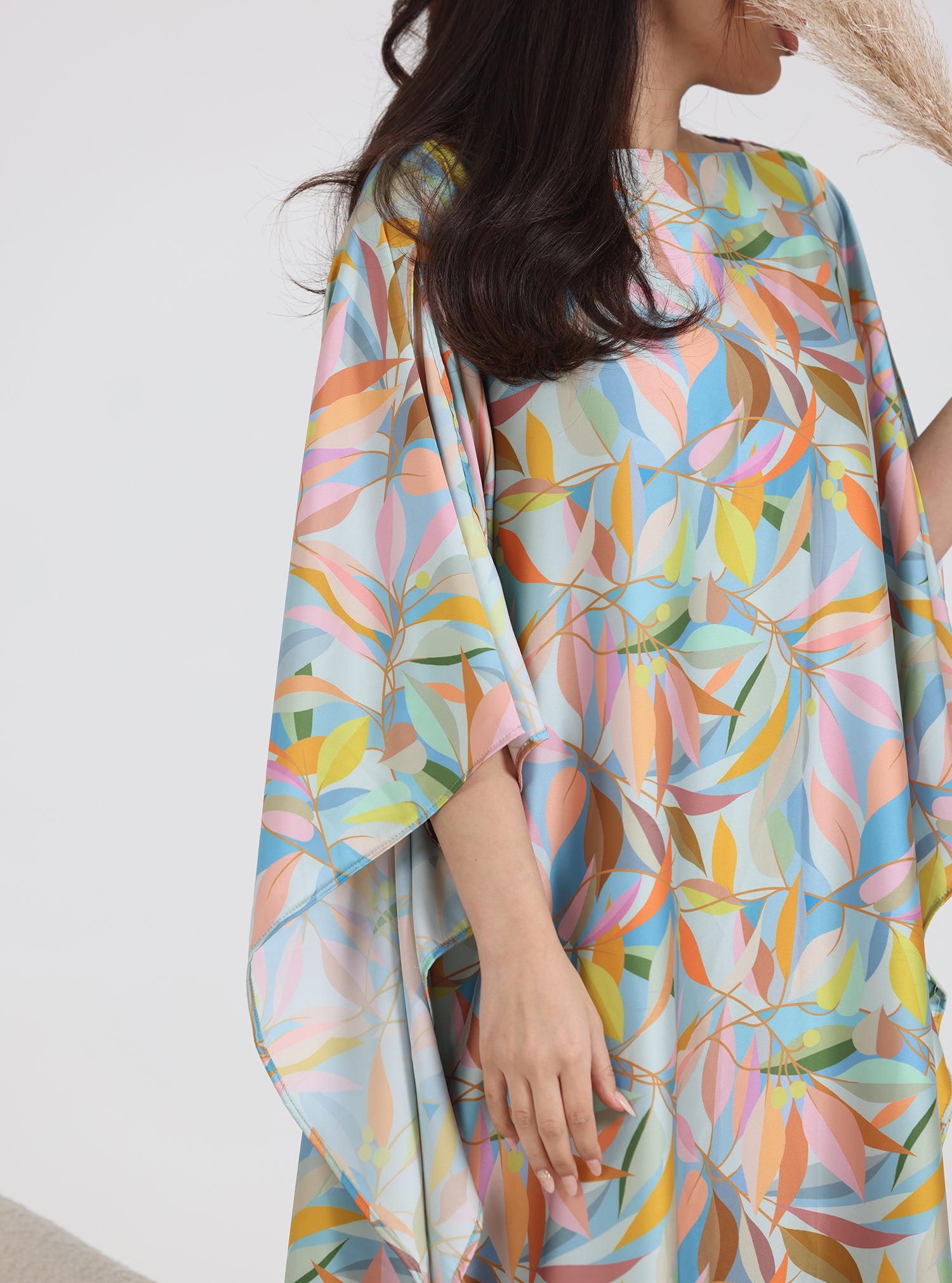 N016 - Daily floral kaftan