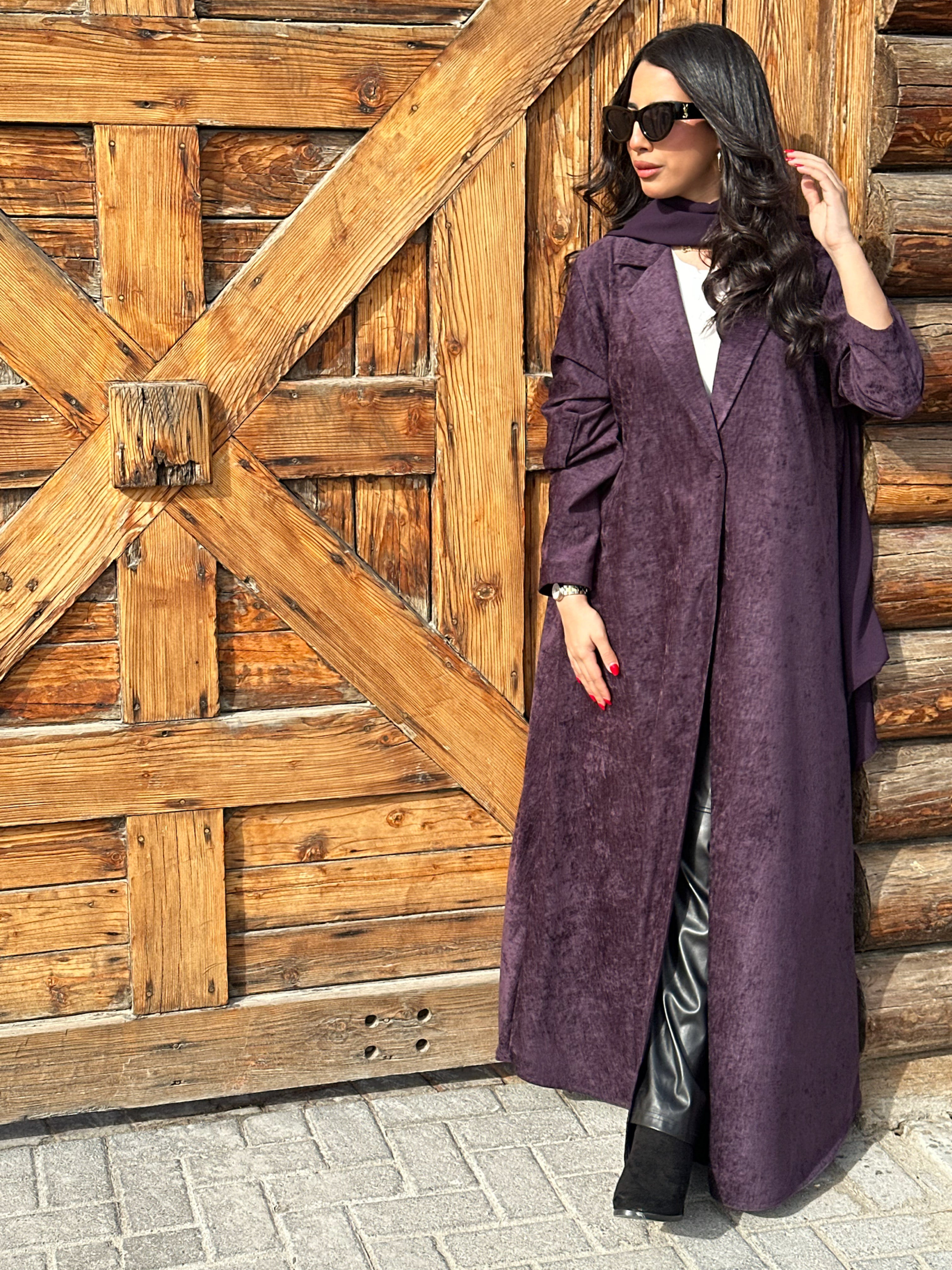 N0125 - Velvet abaya