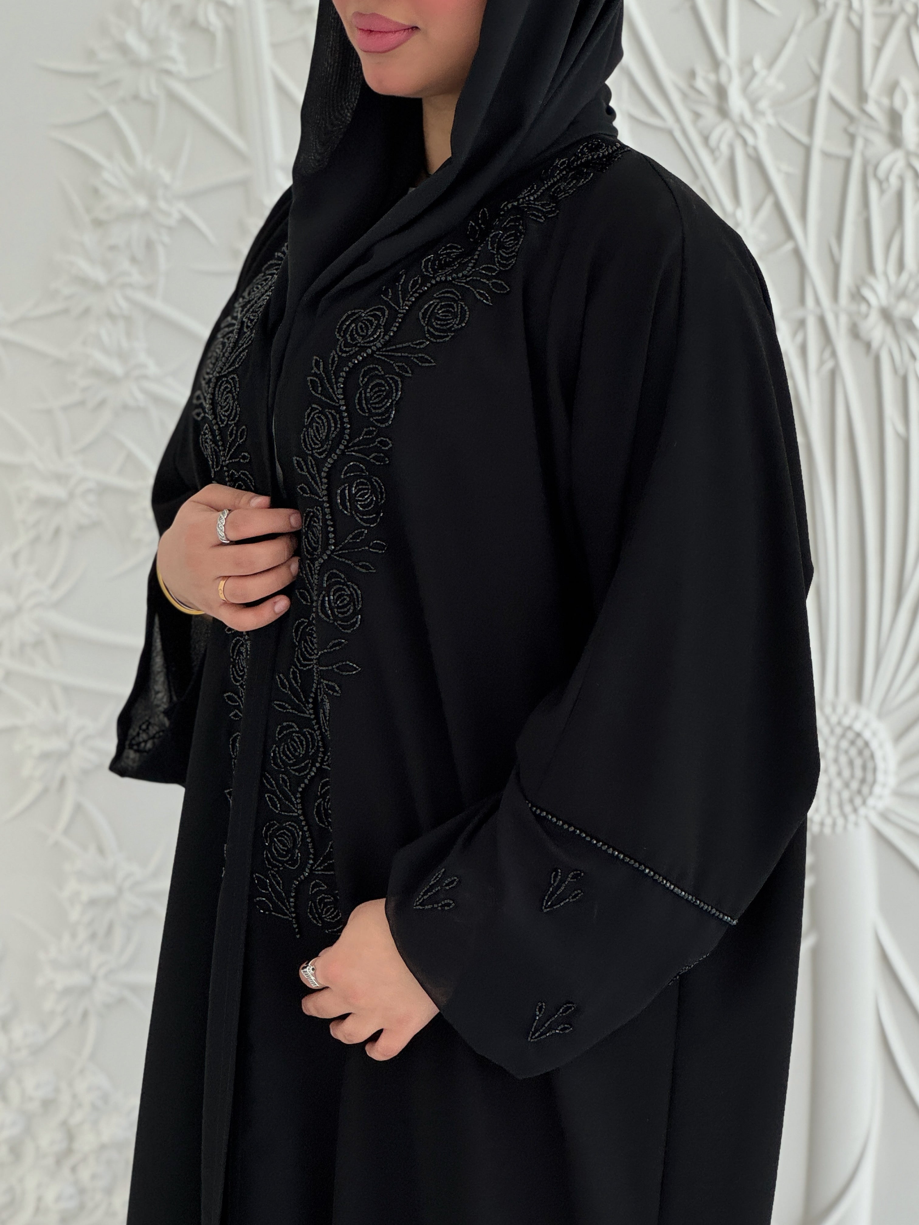 N111 - Black shak abaya