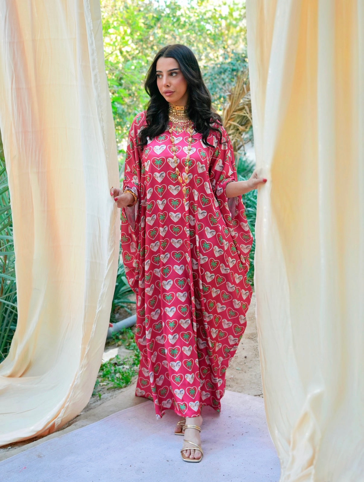 N158 - Hearts kaftan