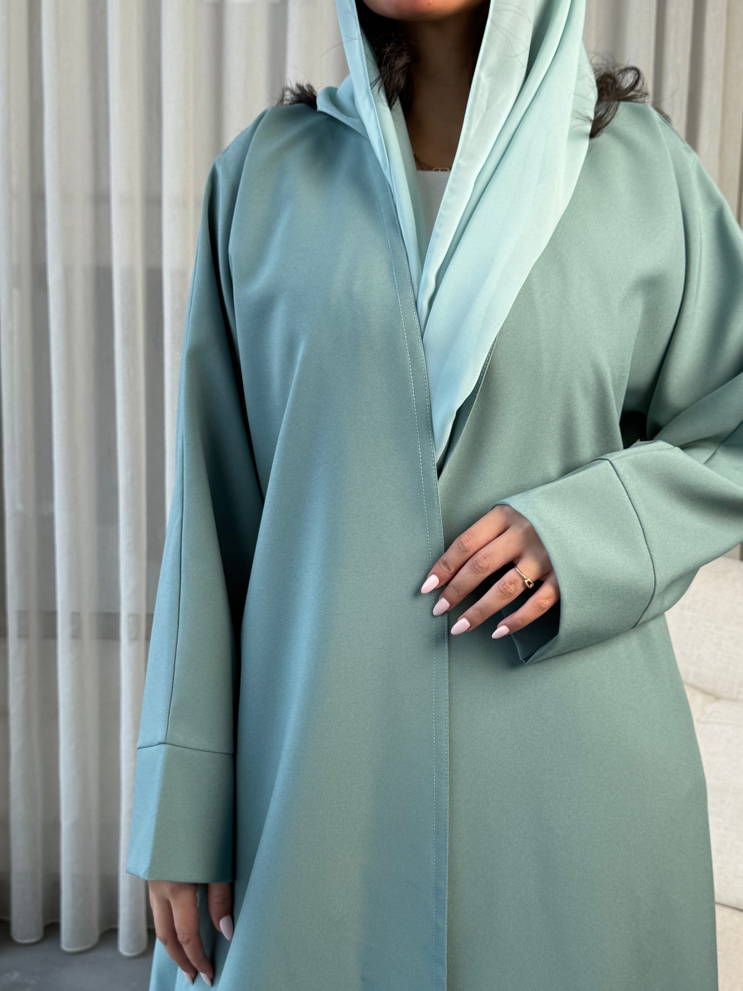 N062 - Tiffany basic abaya
