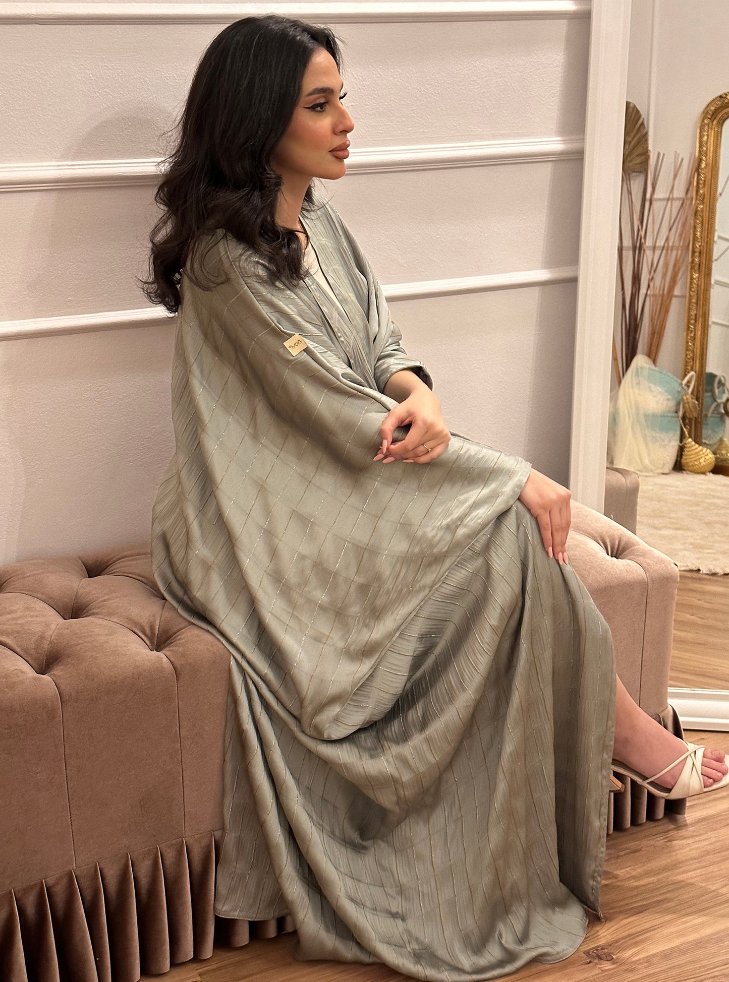 N076 - Glittery green abaya