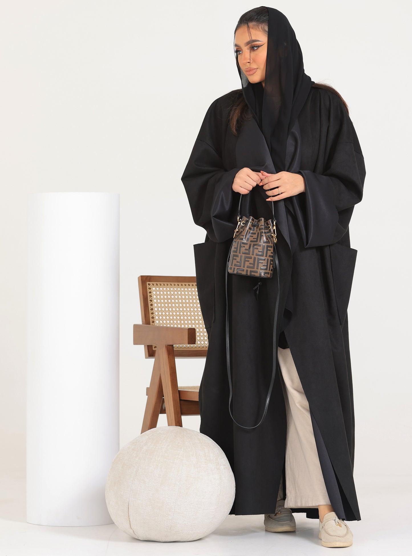 N007 - Chamois two-toned black trench coat Abaya