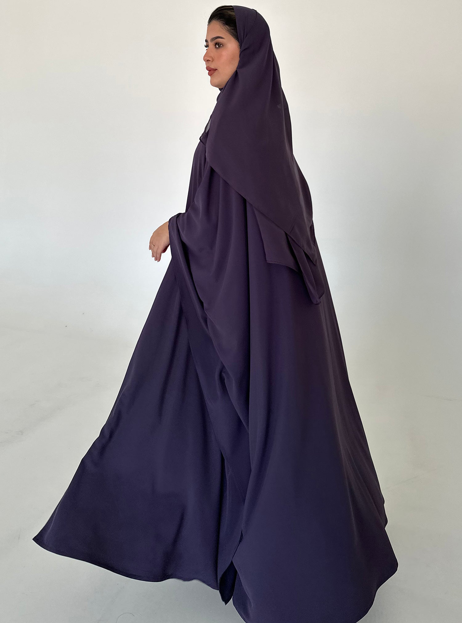 N056 - Purple butterfly abaya