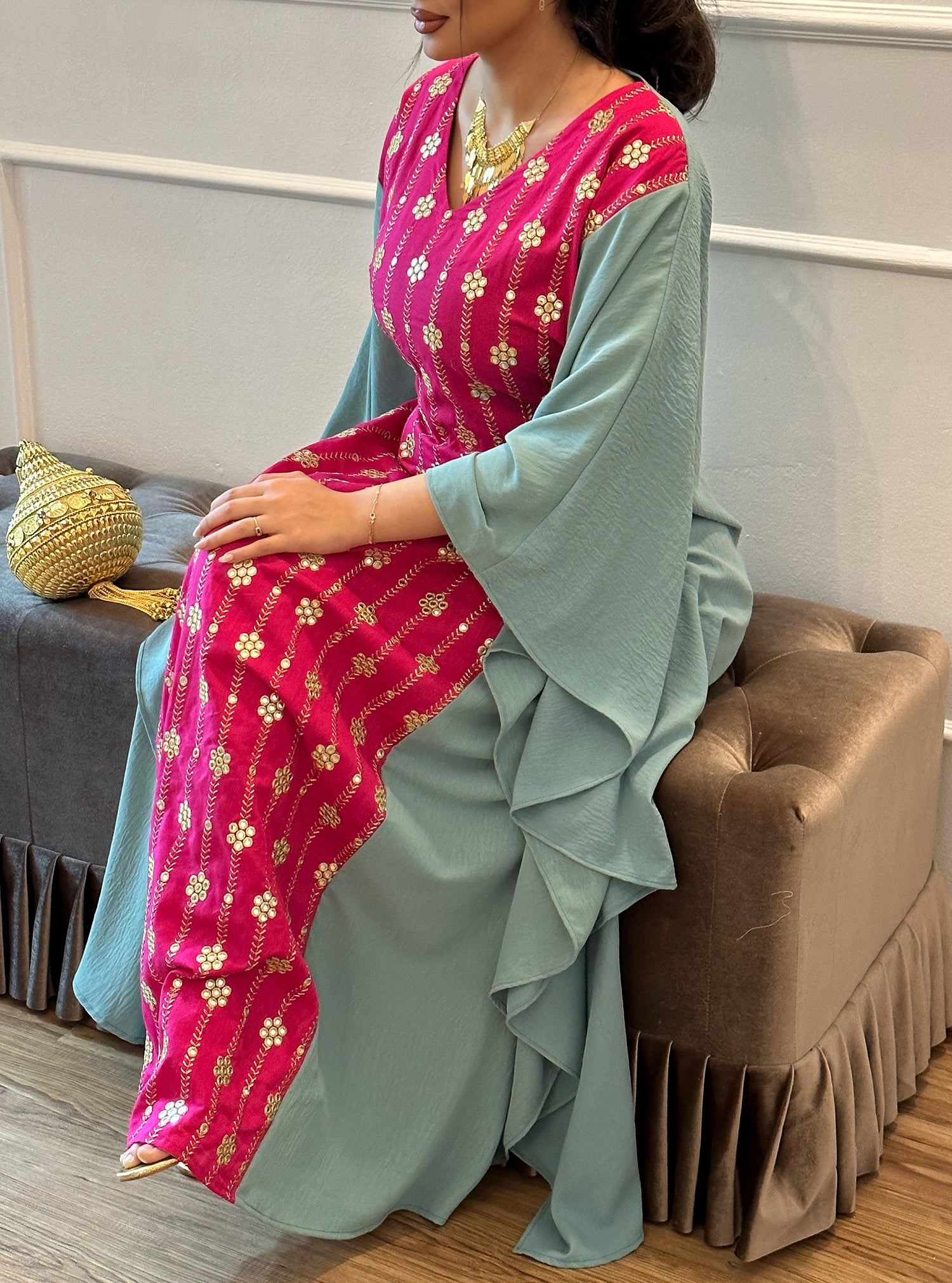N037 - Tiffany and fuchsia linen kaftan with golden front embroidery