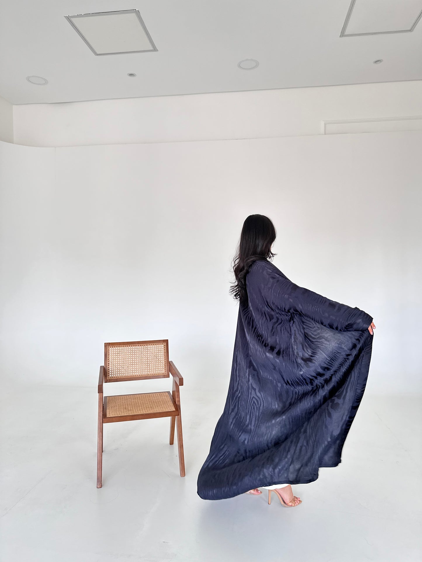N051 - Navy silk jacquard abaya
