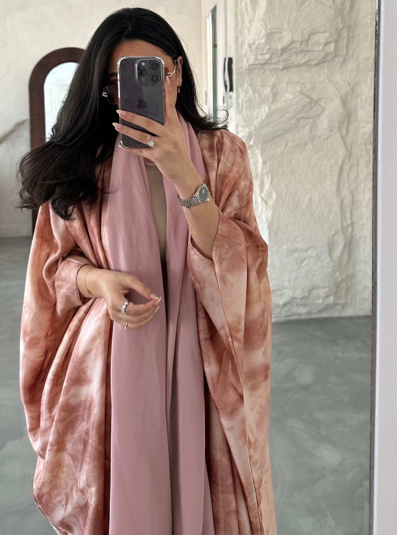 N045 -Peach tie die abaya