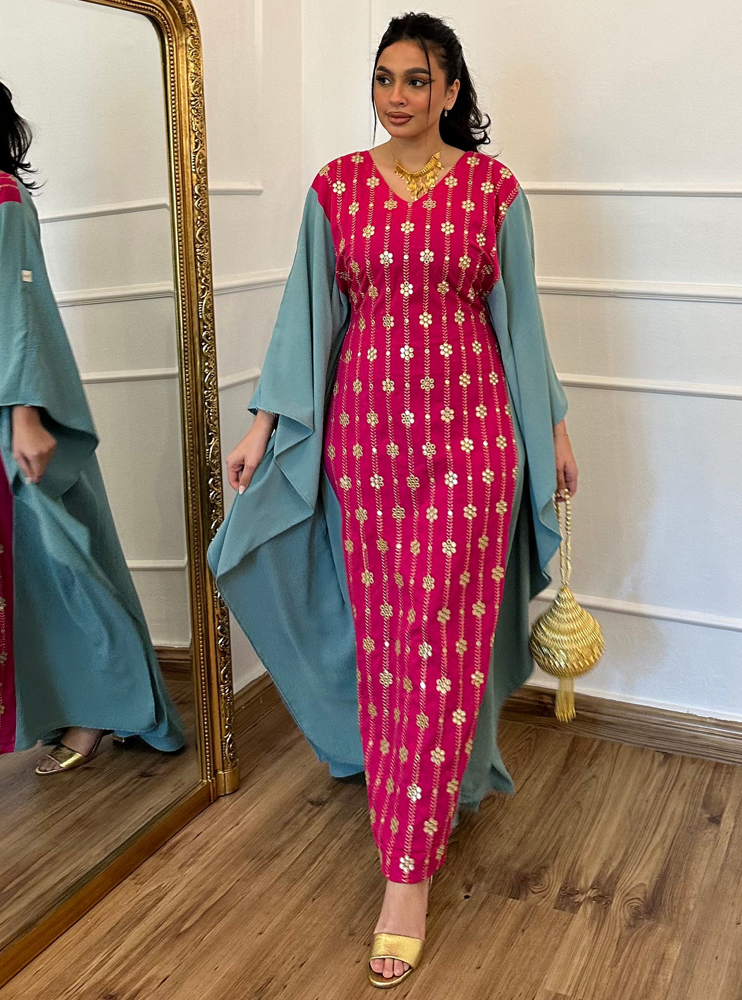 N037 - Tiffany and fuchsia linen kaftan with golden front embroidery