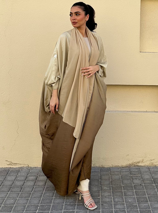 N047 - Ombre bisht abaya