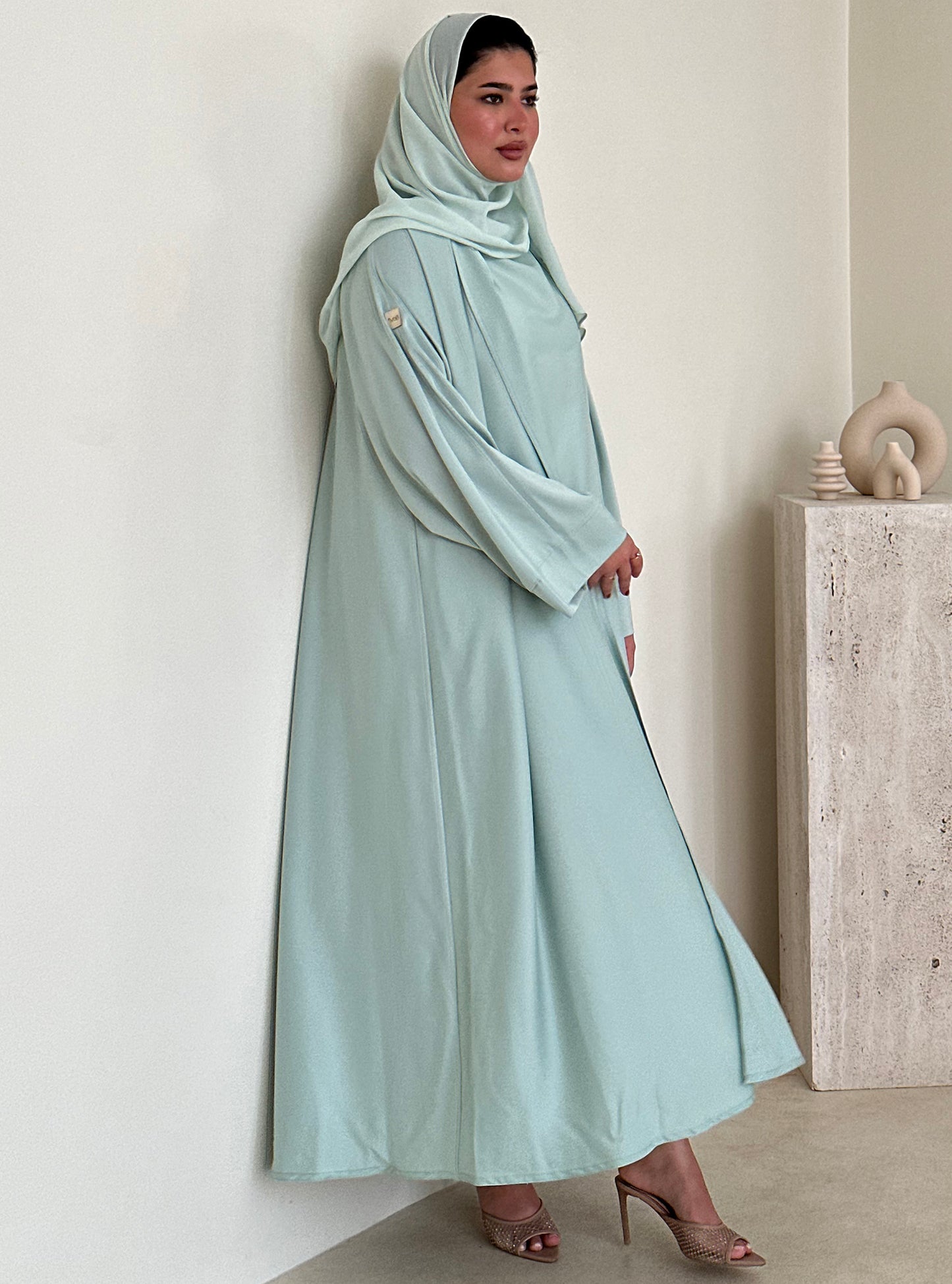 N084 - Green abaya set