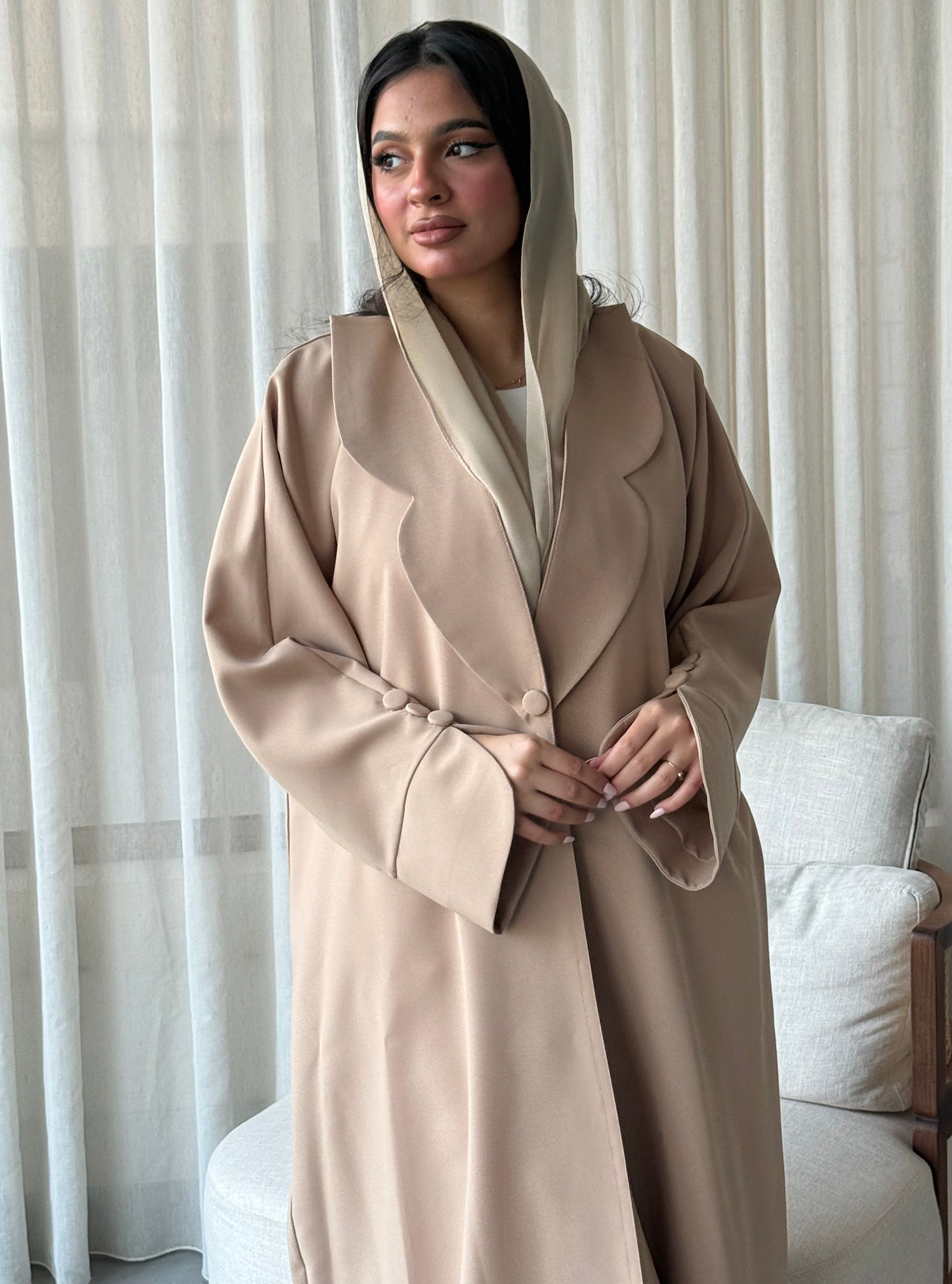 N060 - Formal beige abaya