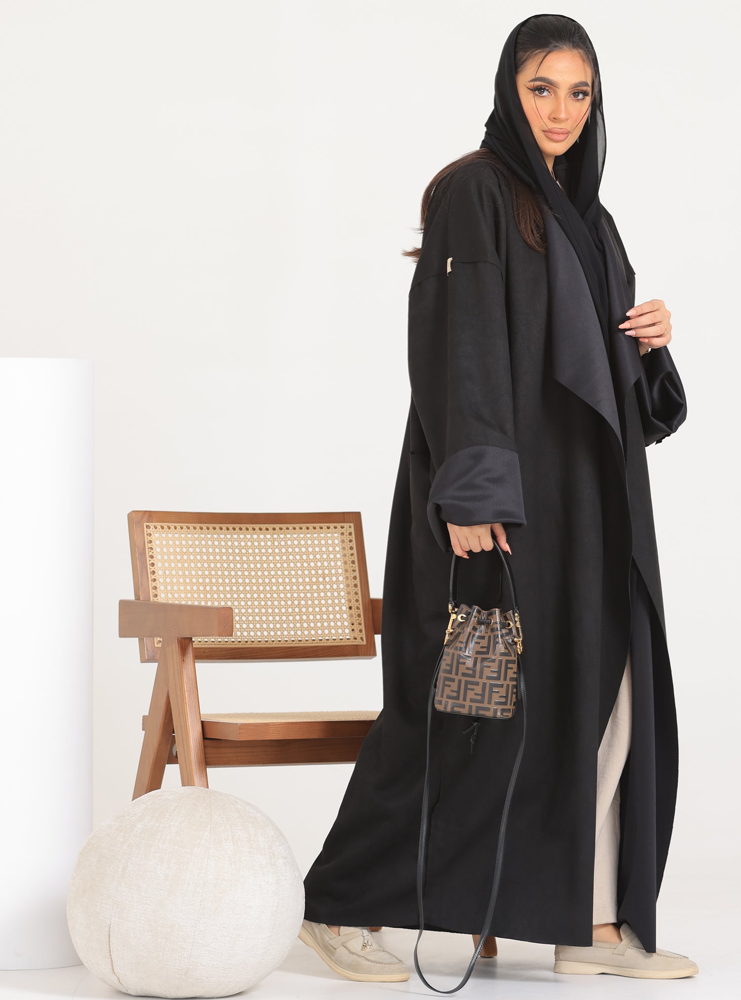 N007 - Chamois two-toned black trench coat Abaya