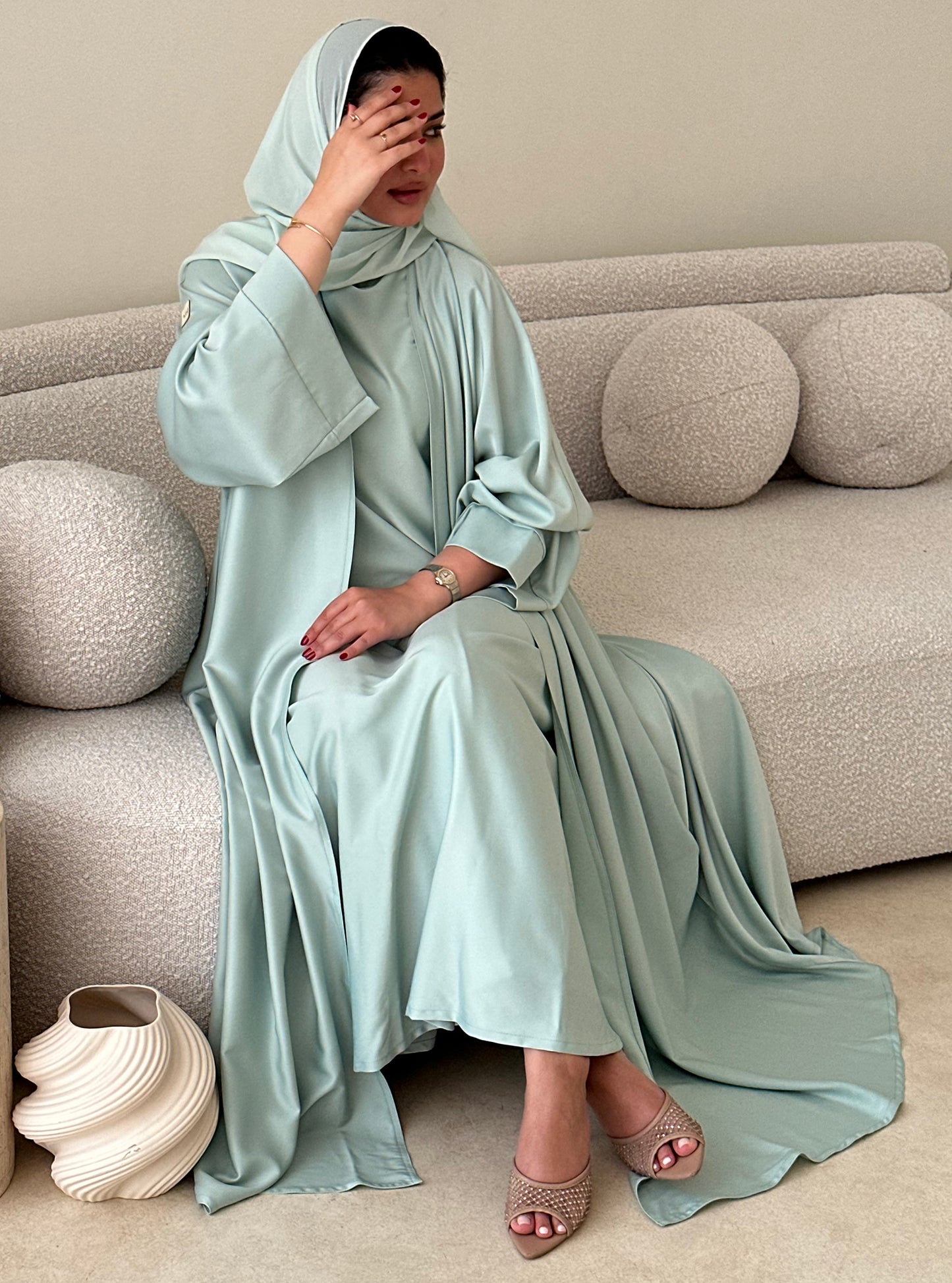 N084 - Green abaya set