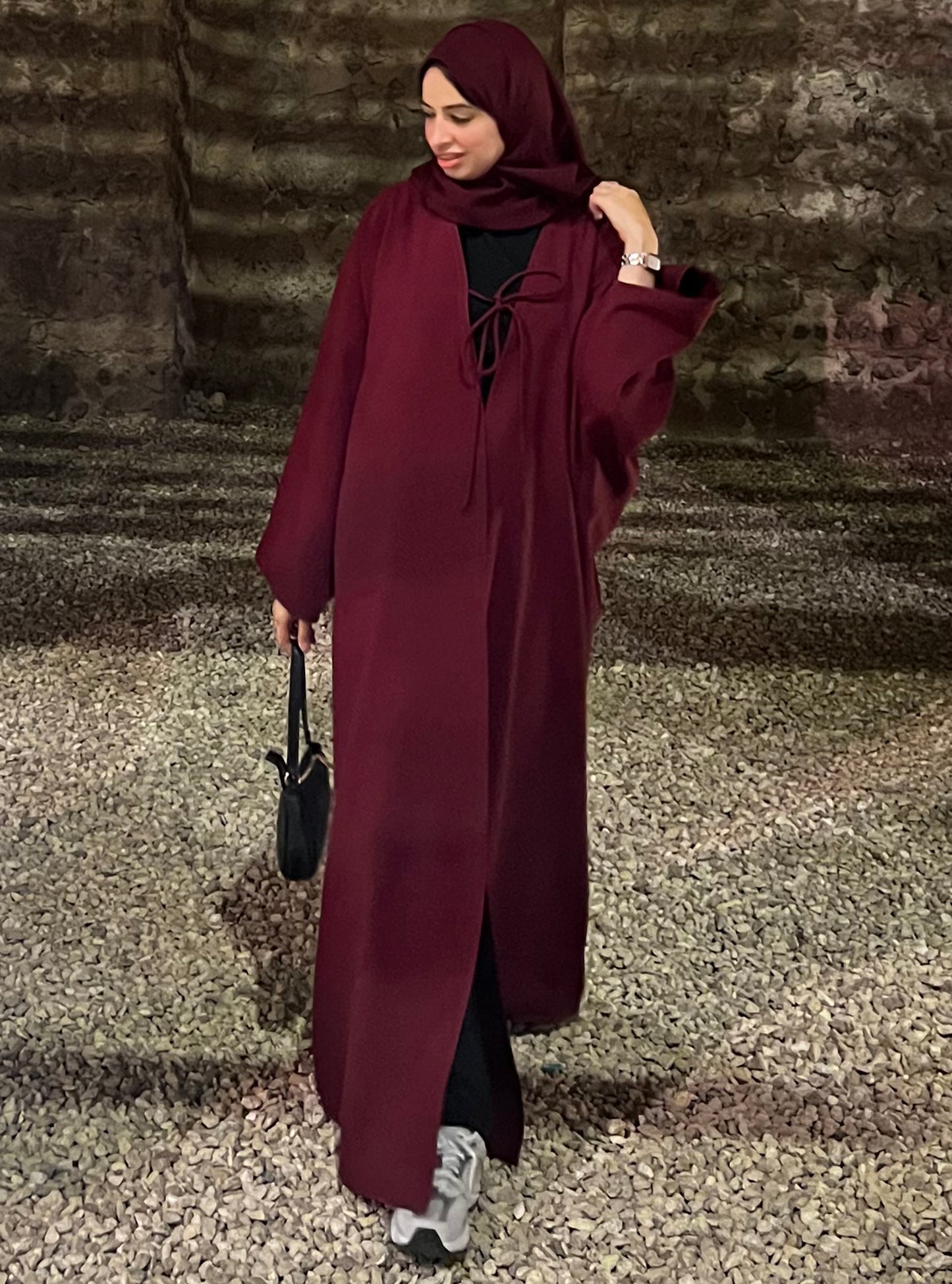 N067 - Burgundy abaya