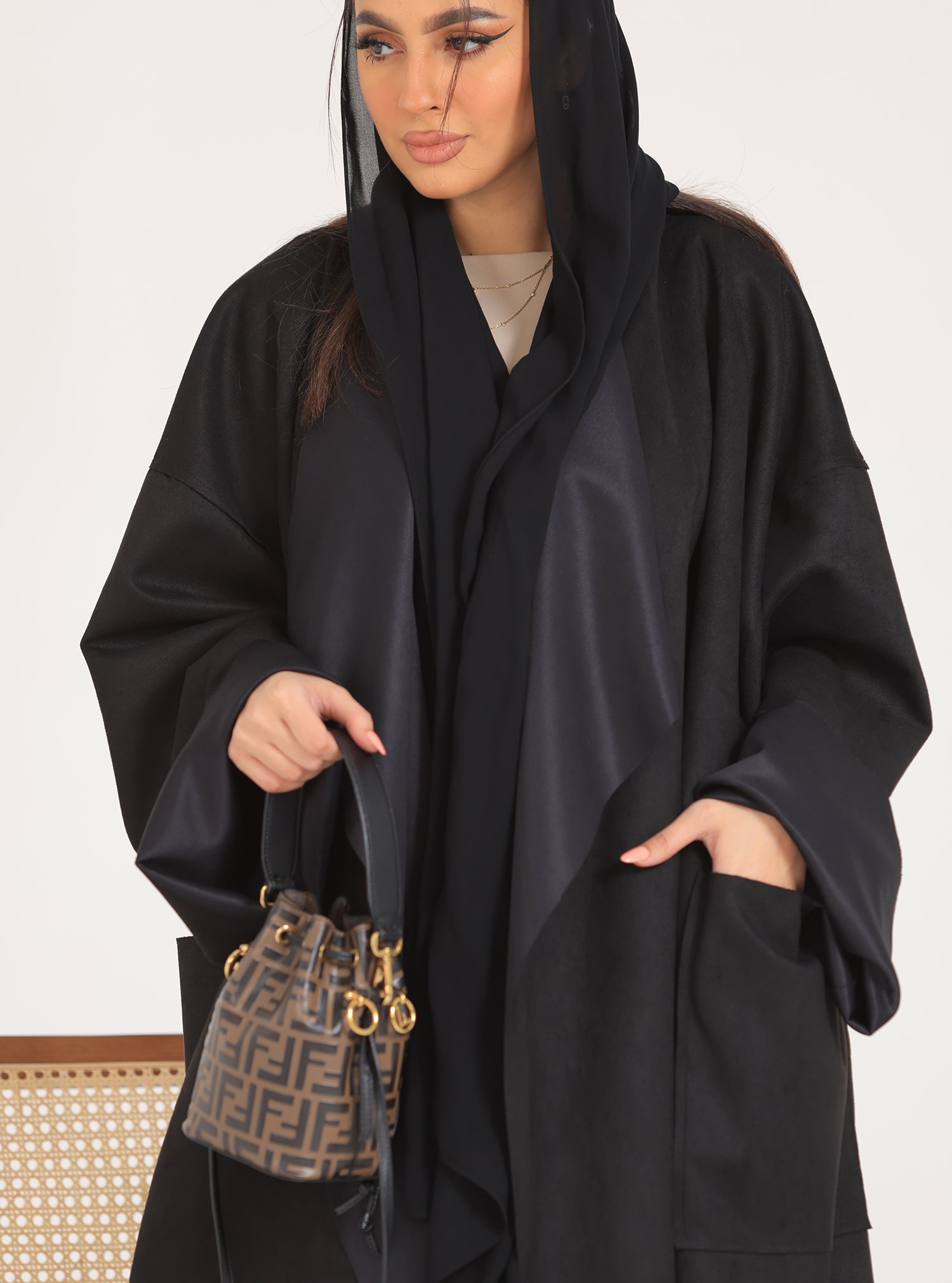 N007 - Chamois two-toned black trench coat Abaya
