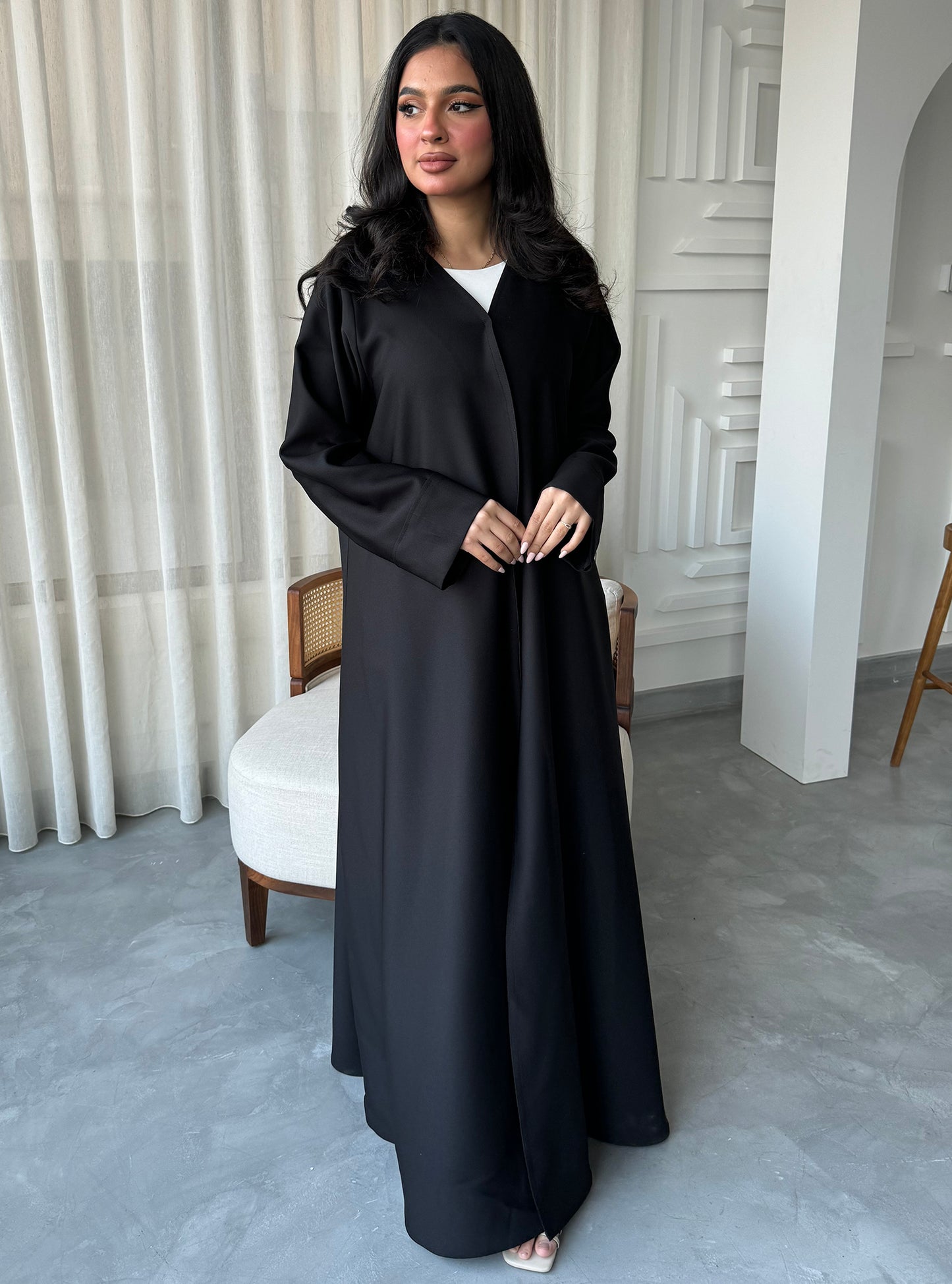 N063 - Black basic abaya