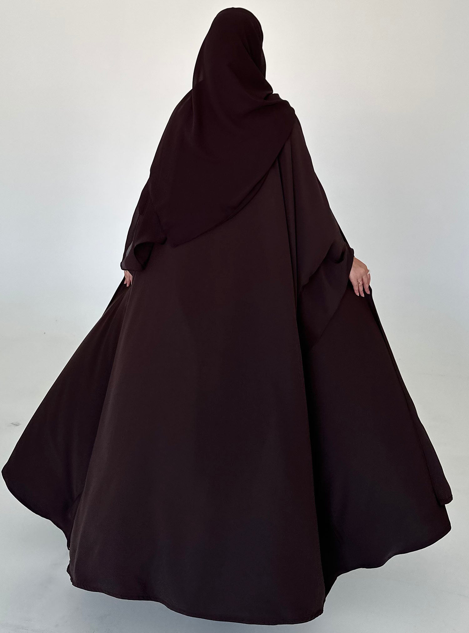 N057 - Brown butterfly abaya