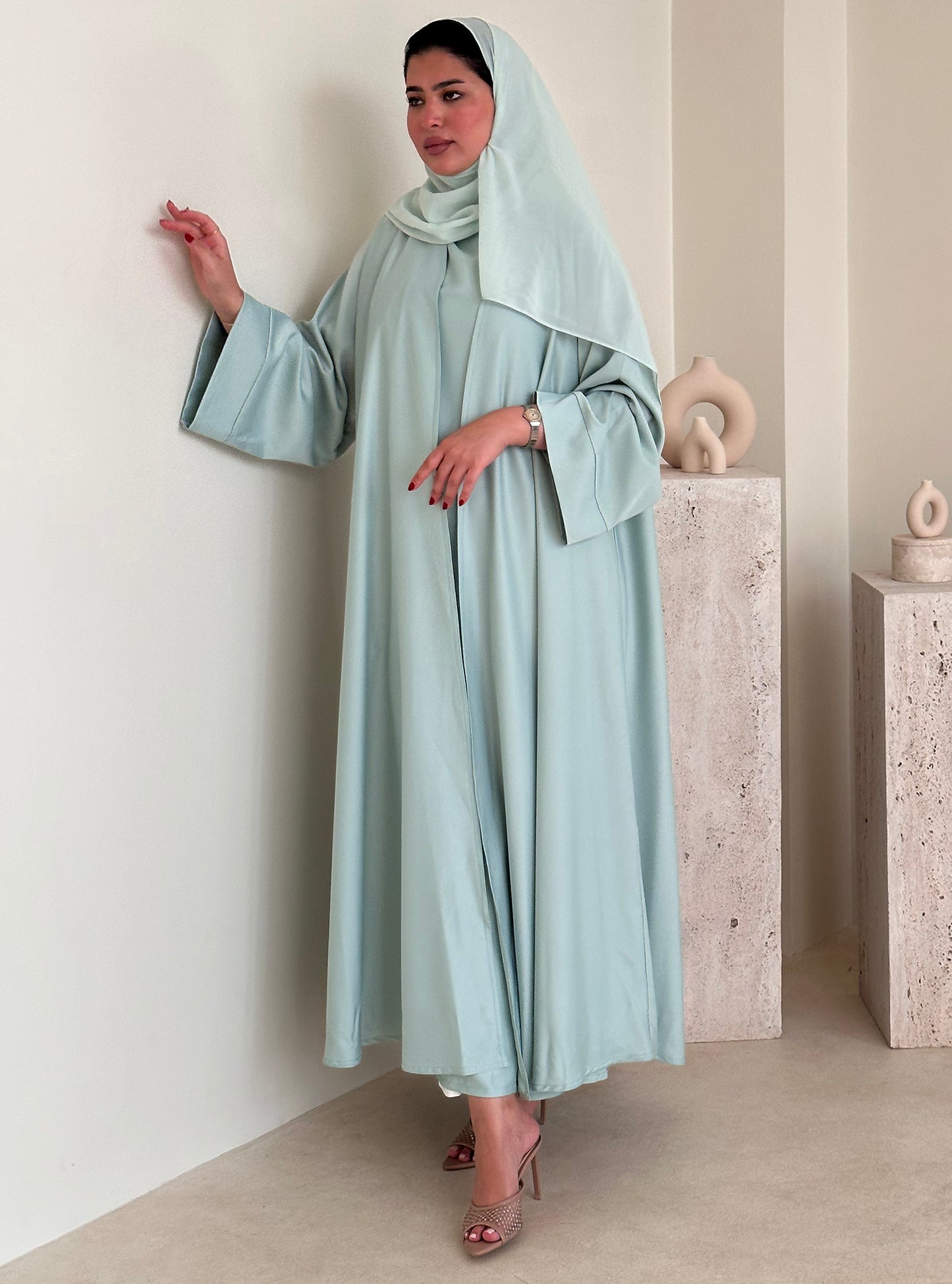 N084 - Green abaya set