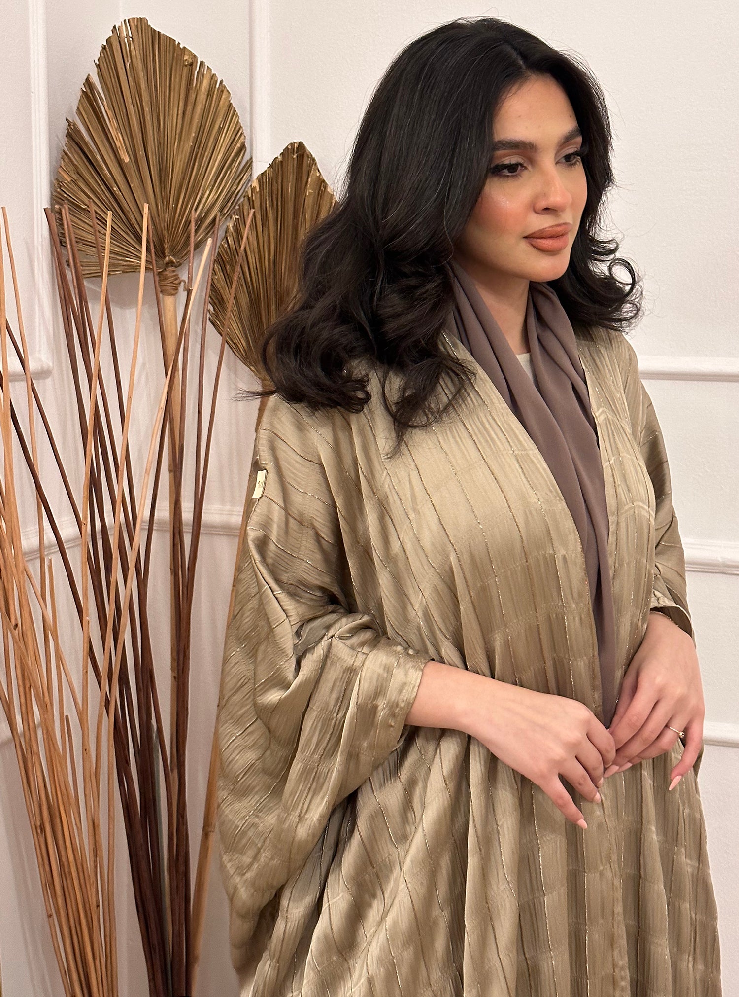N075 - Glittery Olive abaya