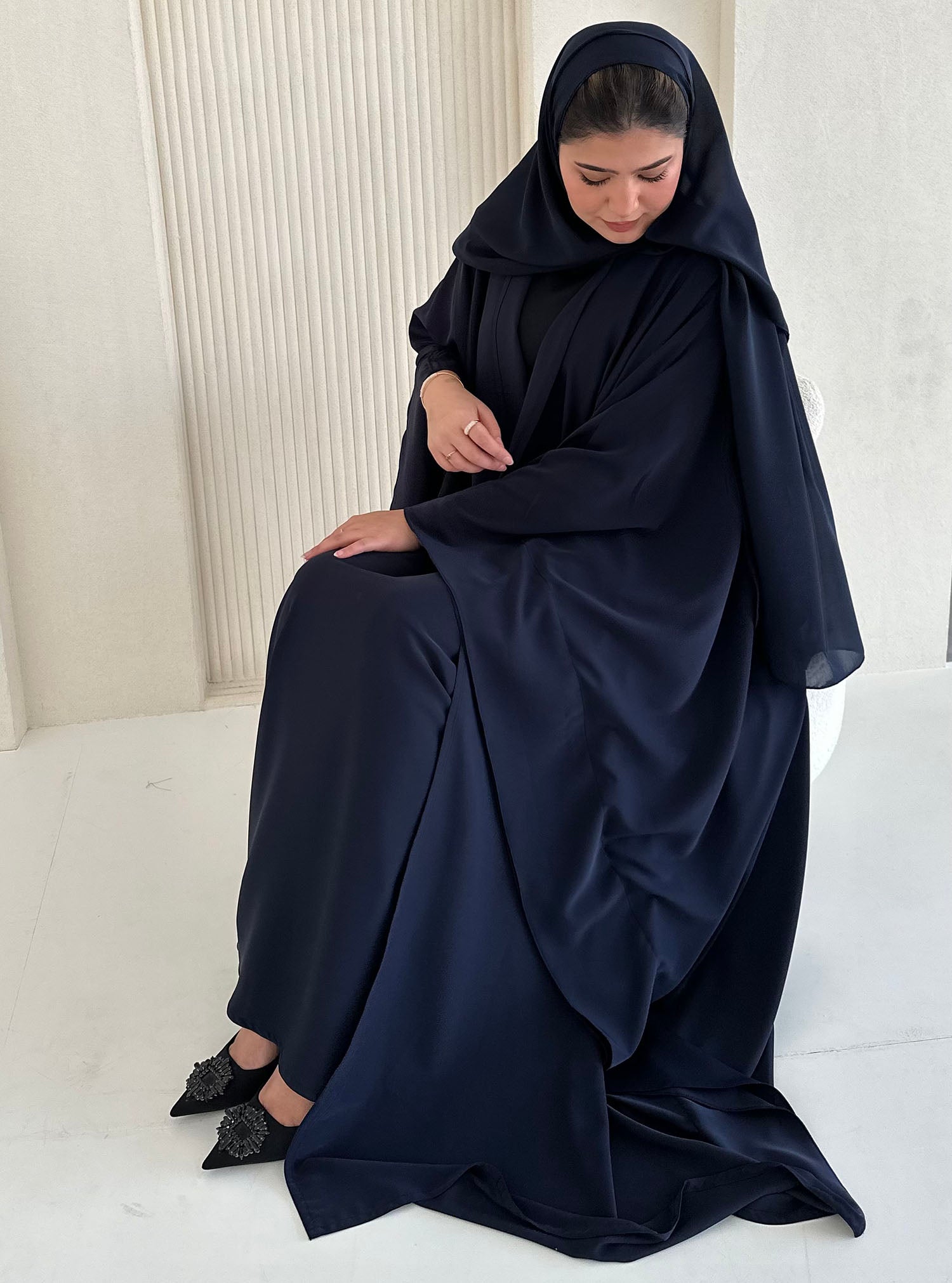 N059 - Navy butterfly abaya
