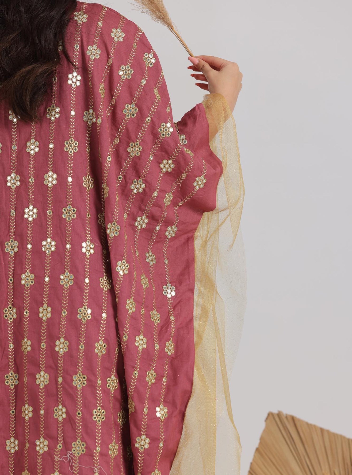 N012 - Pink embroidered jalabiya