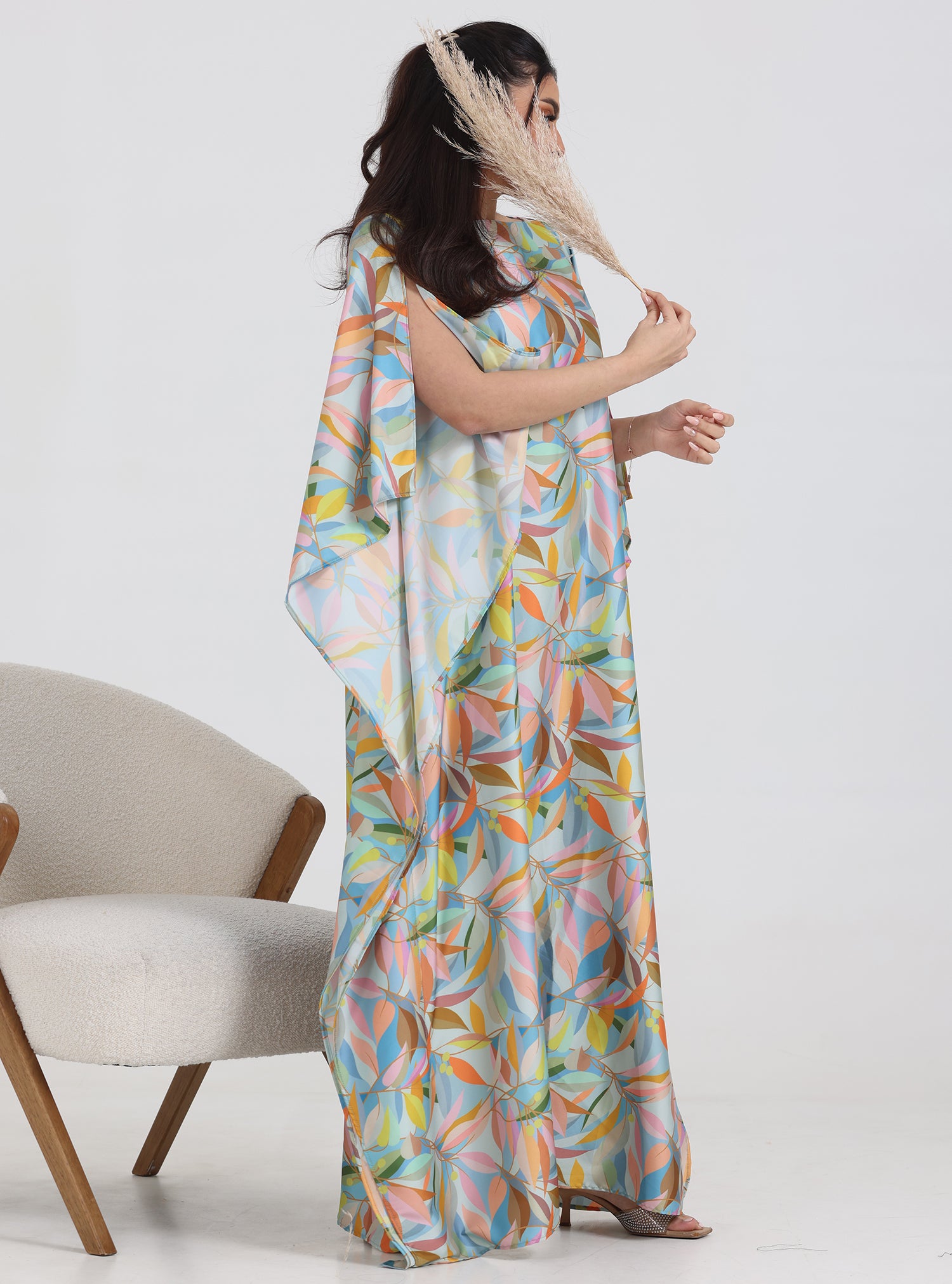 N016 - Daily floral kaftan
