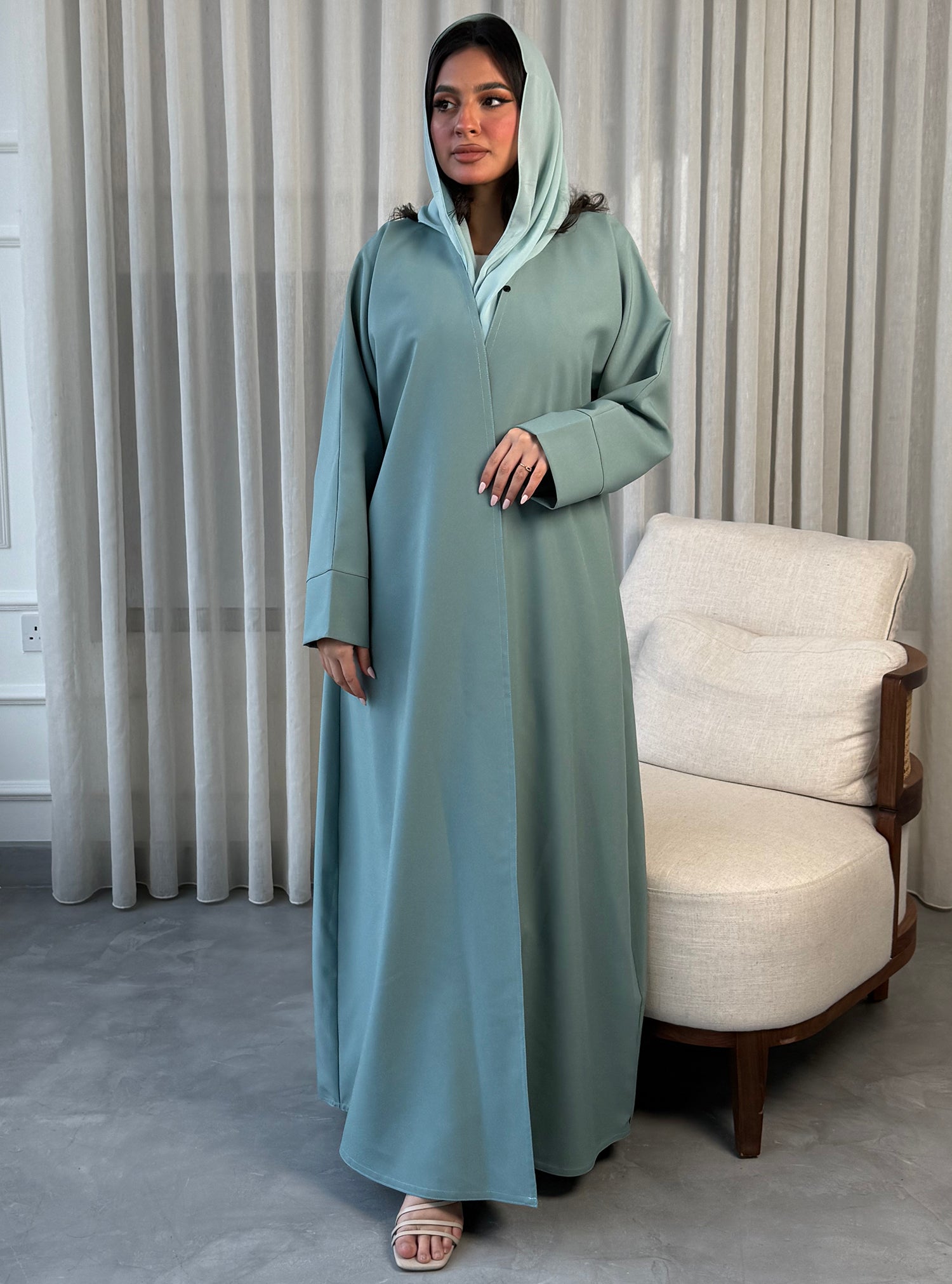 N062 - Tiffany basic abaya