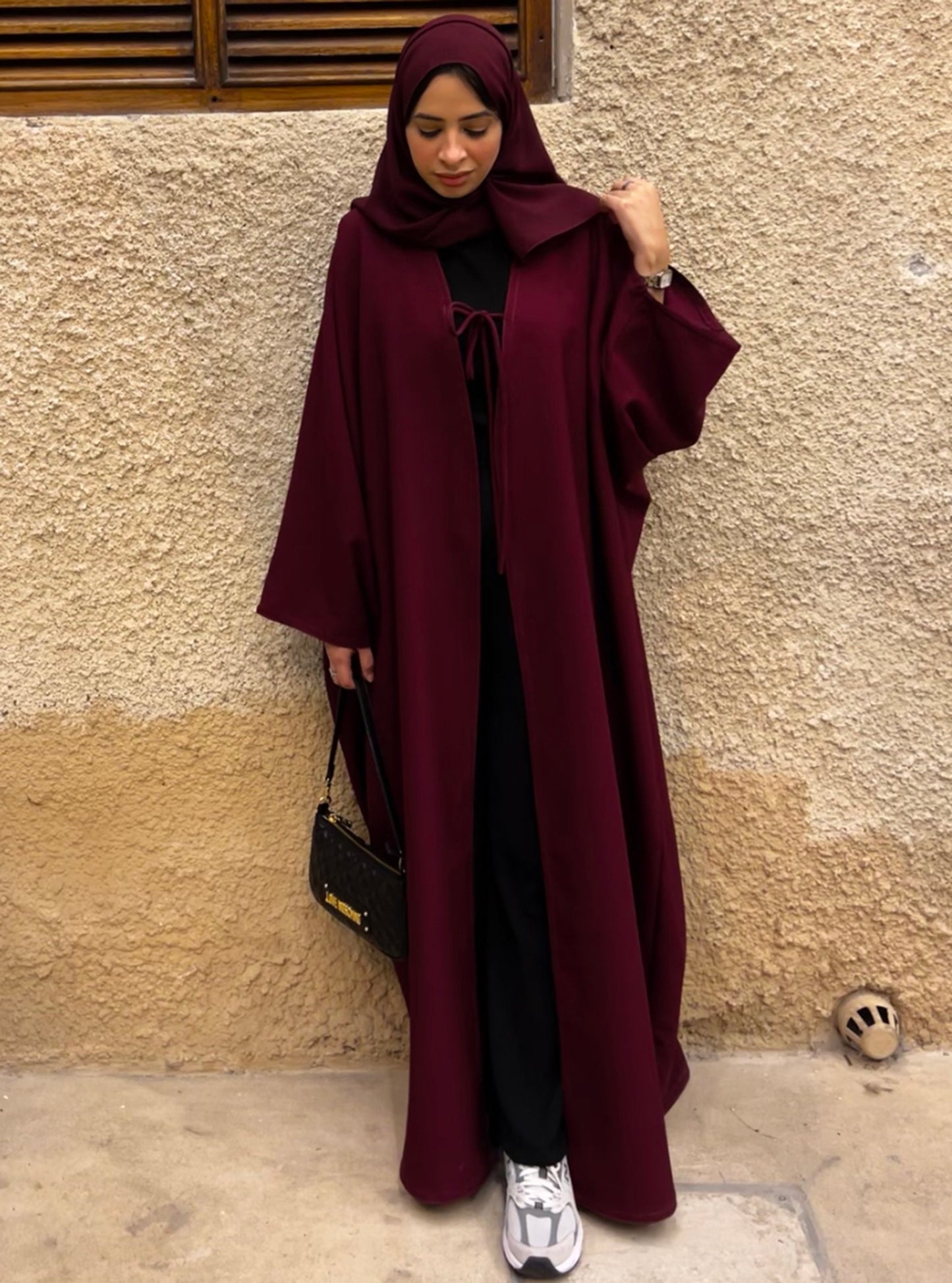N067 - Burgundy abaya